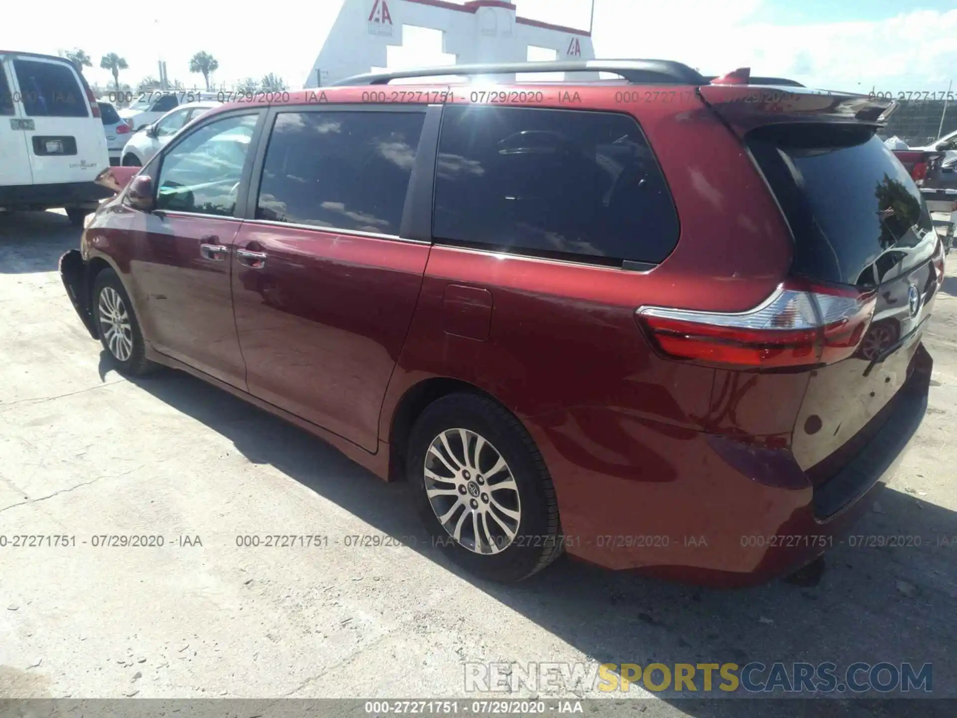 3 Фотография поврежденного автомобиля 5TDYZ3DC6KS990845 TOYOTA SIENNA 2019