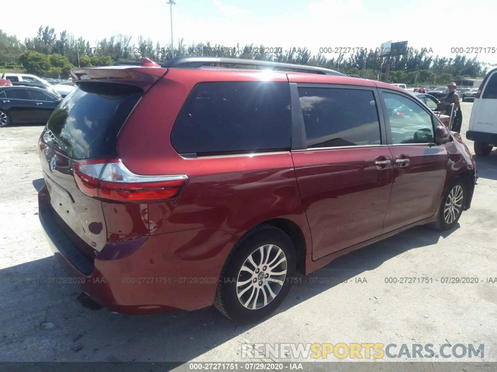 4 Фотография поврежденного автомобиля 5TDYZ3DC6KS990845 TOYOTA SIENNA 2019