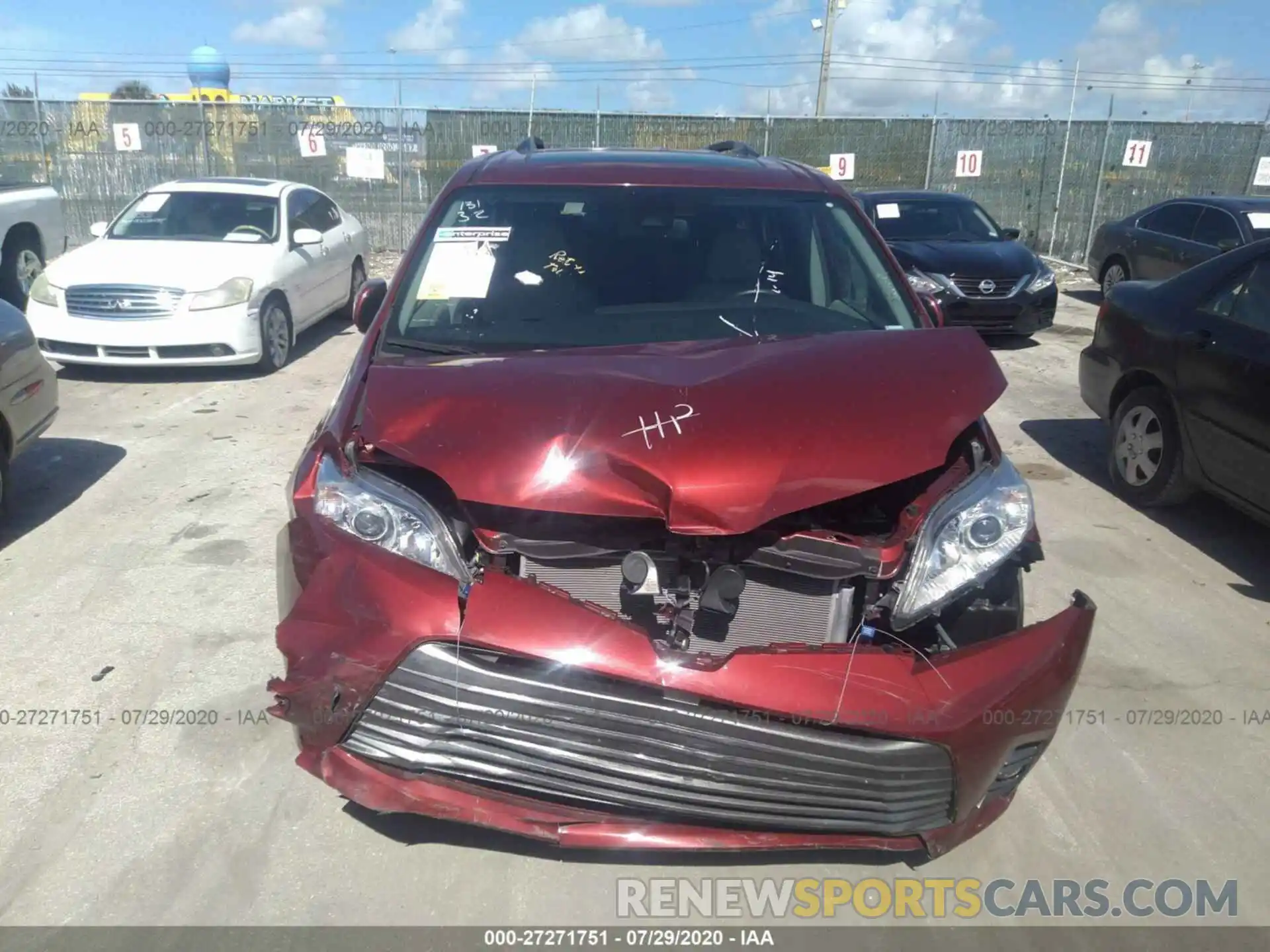 6 Photograph of a damaged car 5TDYZ3DC6KS990845 TOYOTA SIENNA 2019