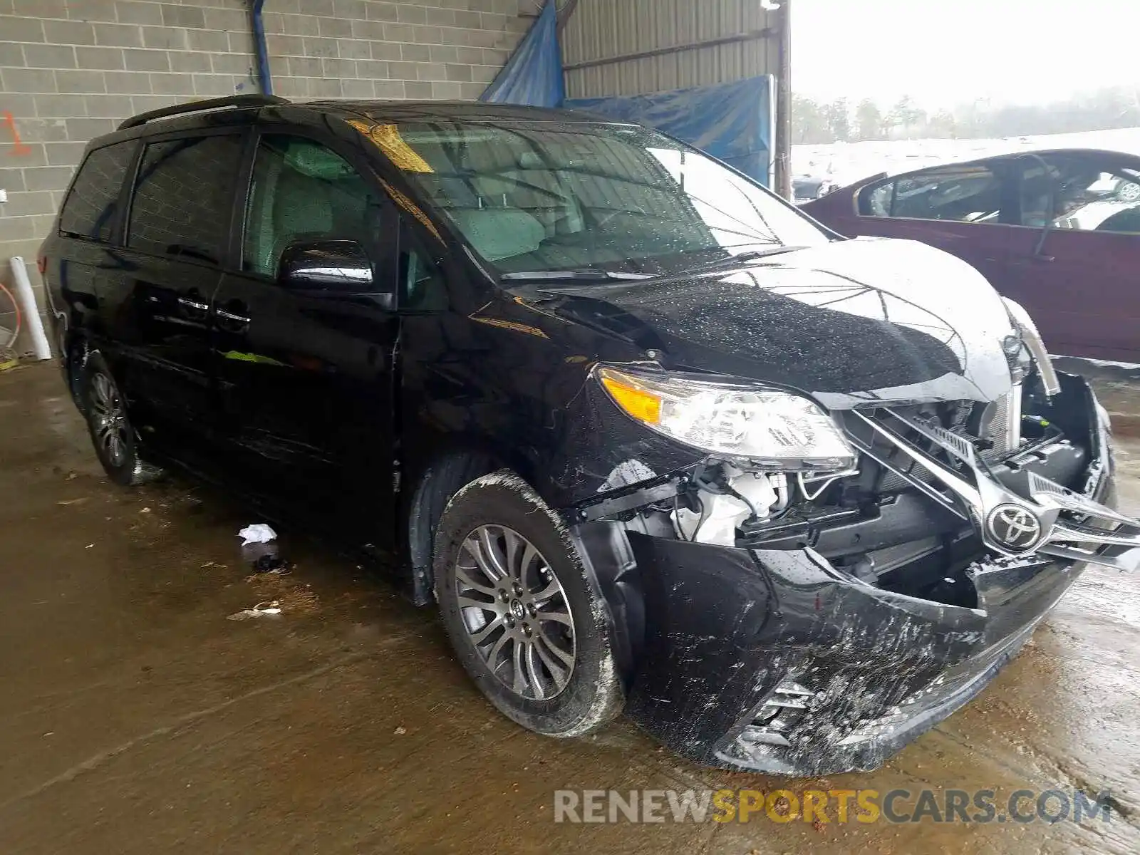 1 Photograph of a damaged car 5TDYZ3DC6KS998556 TOYOTA SIENNA 2019