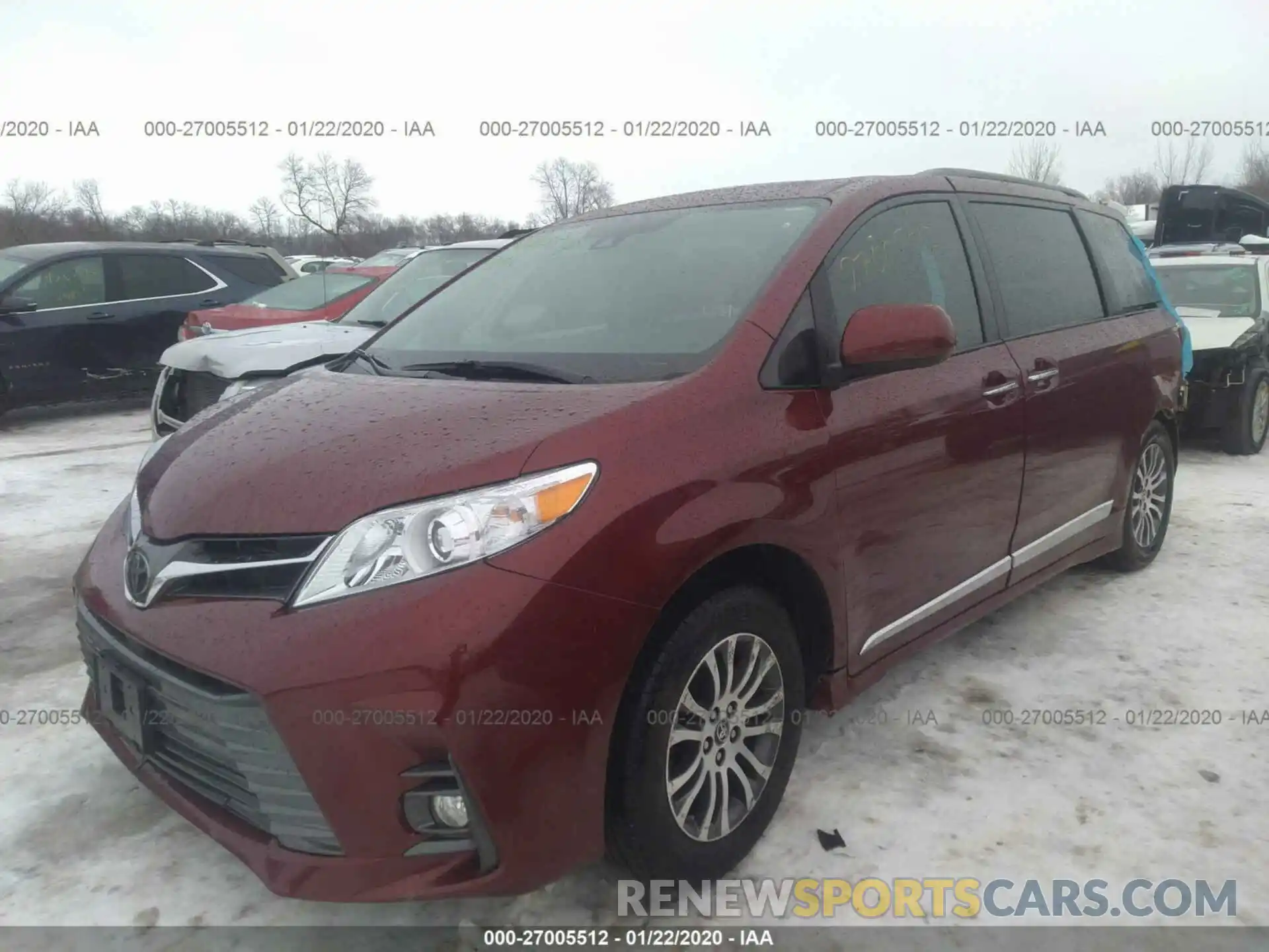 2 Фотография поврежденного автомобиля 5TDYZ3DC6KS999707 TOYOTA SIENNA 2019