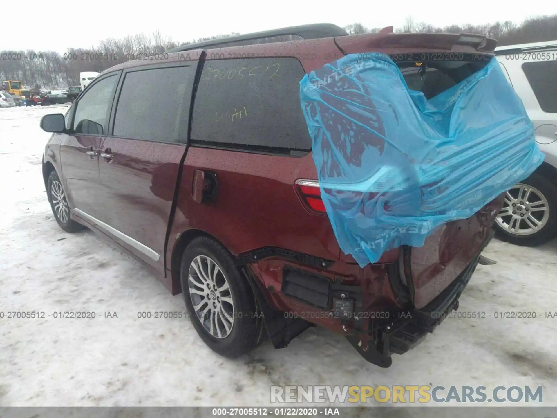 3 Фотография поврежденного автомобиля 5TDYZ3DC6KS999707 TOYOTA SIENNA 2019