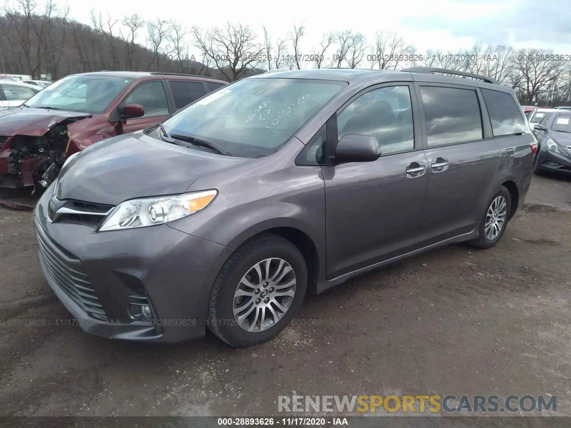 2 Фотография поврежденного автомобиля 5TDYZ3DC7KS001600 TOYOTA SIENNA 2019