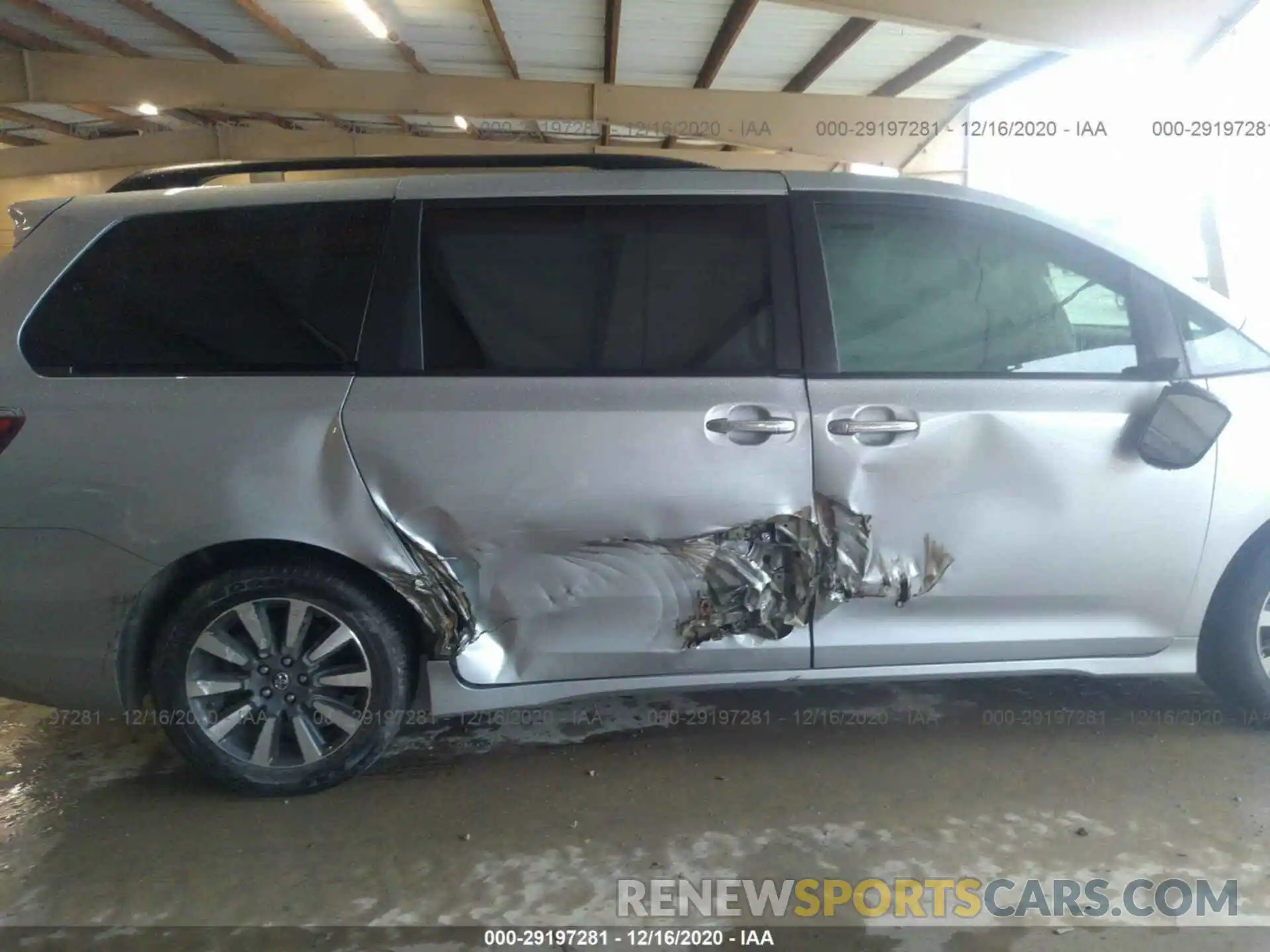 6 Photograph of a damaged car 5TDYZ3DC7KS001970 TOYOTA SIENNA 2019