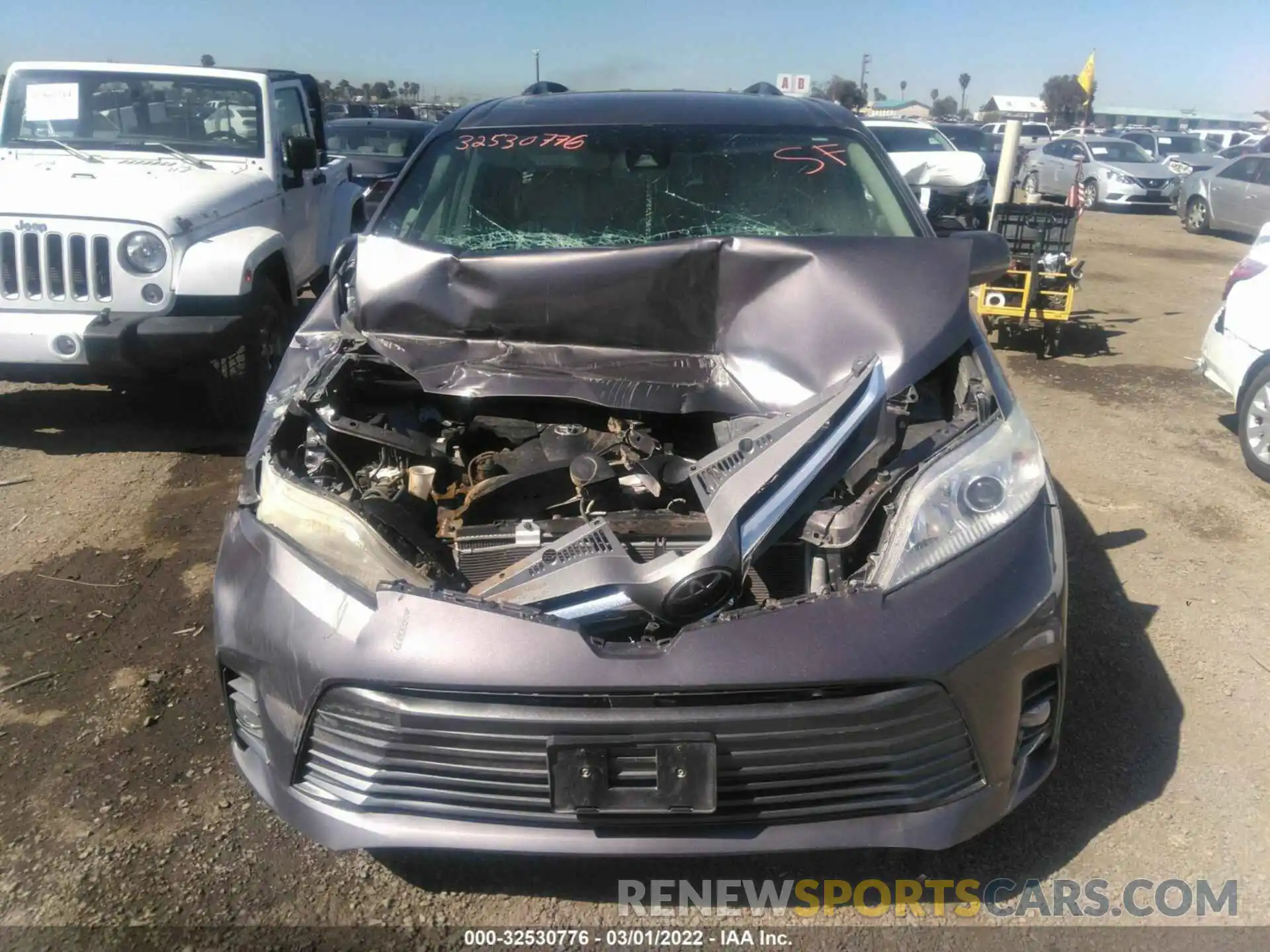 6 Photograph of a damaged car 5TDYZ3DC7KS002004 TOYOTA SIENNA 2019