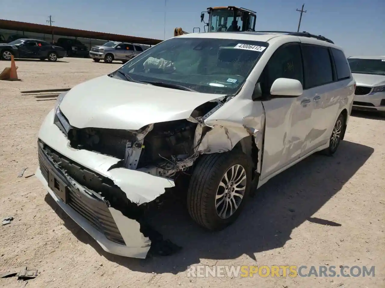 2 Photograph of a damaged car 5TDYZ3DC7KS004643 TOYOTA SIENNA 2019