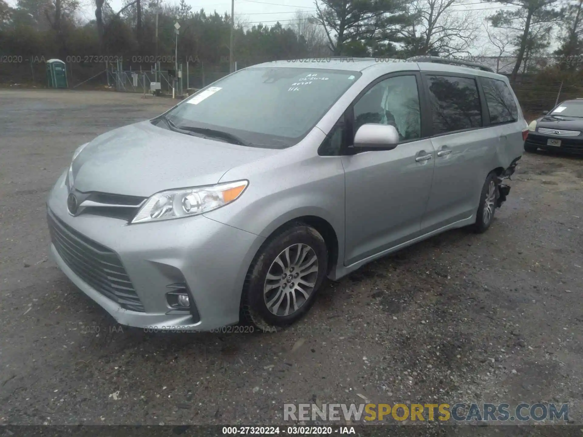 2 Photograph of a damaged car 5TDYZ3DC7KS006280 TOYOTA SIENNA 2019