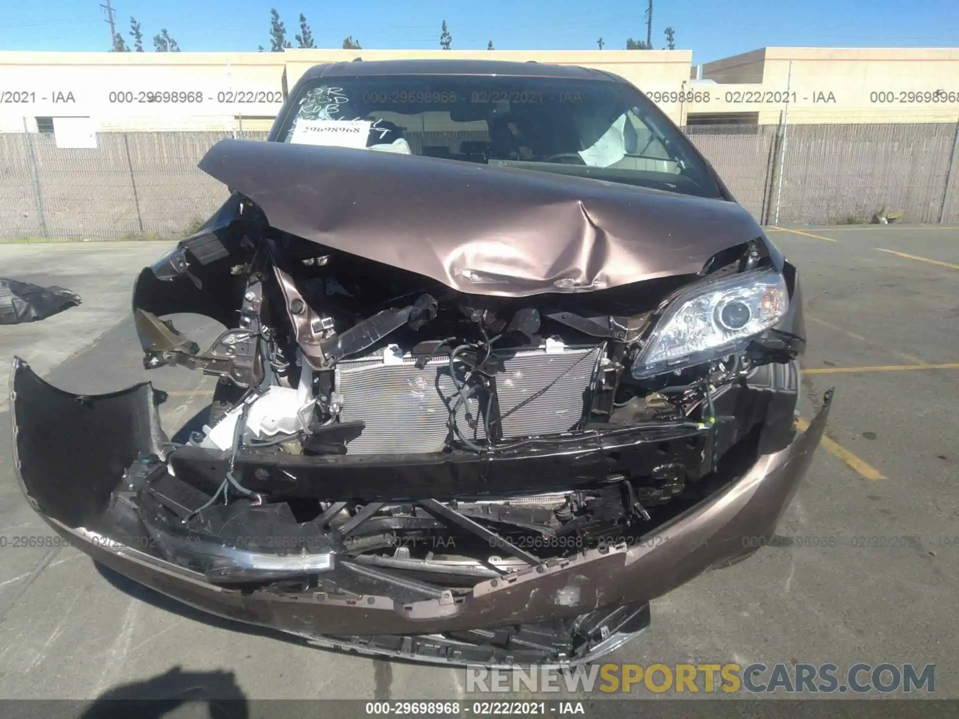 6 Photograph of a damaged car 5TDYZ3DC7KS007977 TOYOTA SIENNA 2019