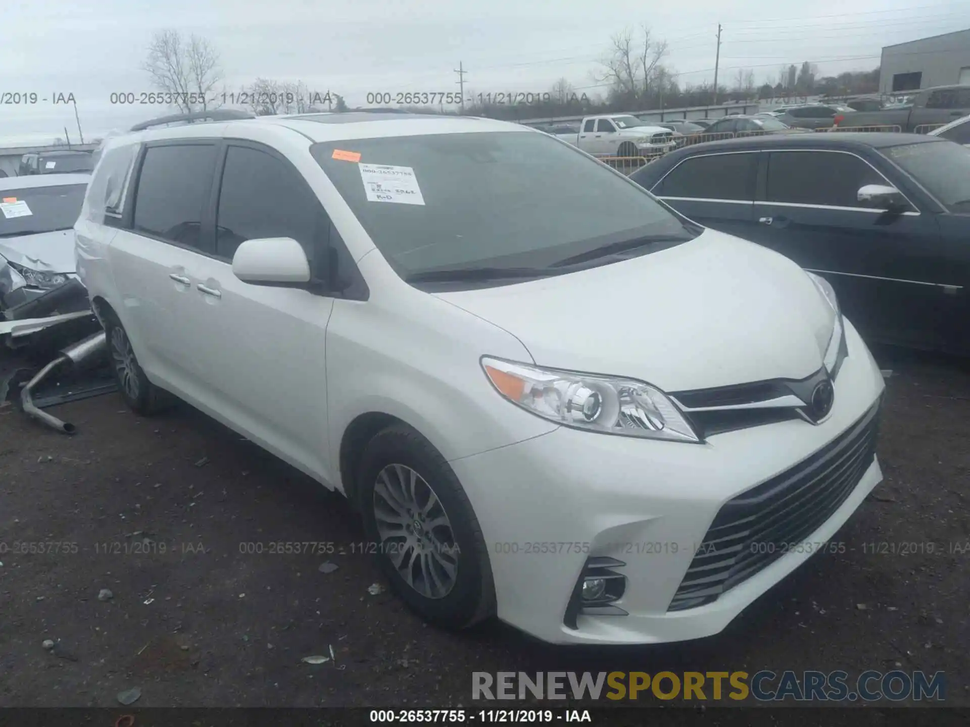 1 Photograph of a damaged car 5TDYZ3DC7KS011012 TOYOTA SIENNA 2019