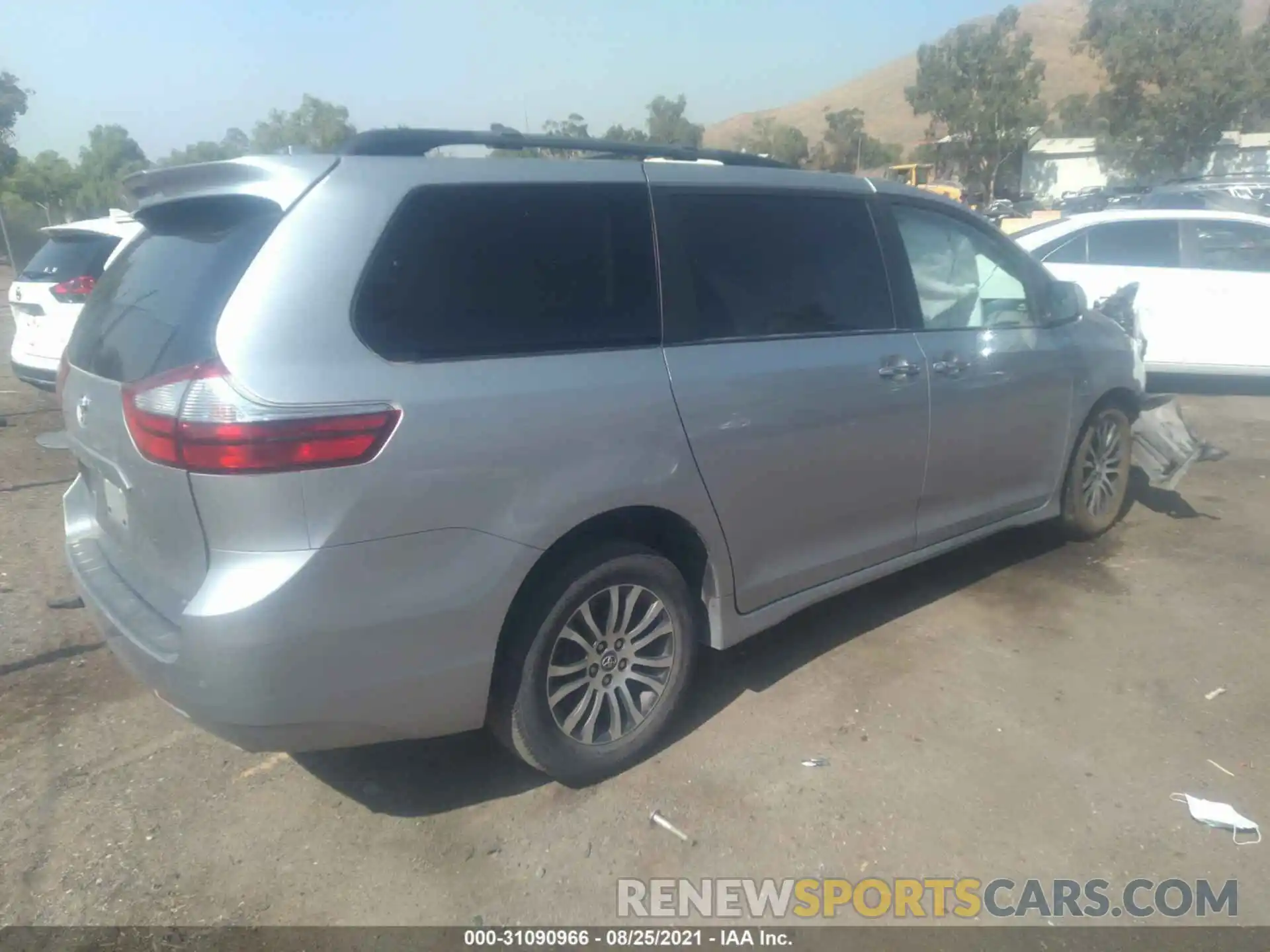 4 Фотография поврежденного автомобиля 5TDYZ3DC7KS012600 TOYOTA SIENNA 2019