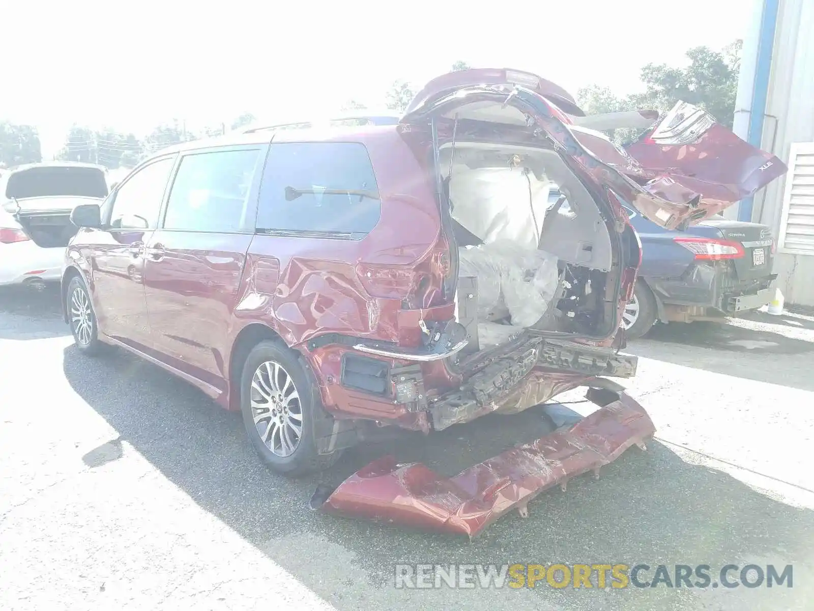 3 Photograph of a damaged car 5TDYZ3DC7KS014489 TOYOTA SIENNA 2019