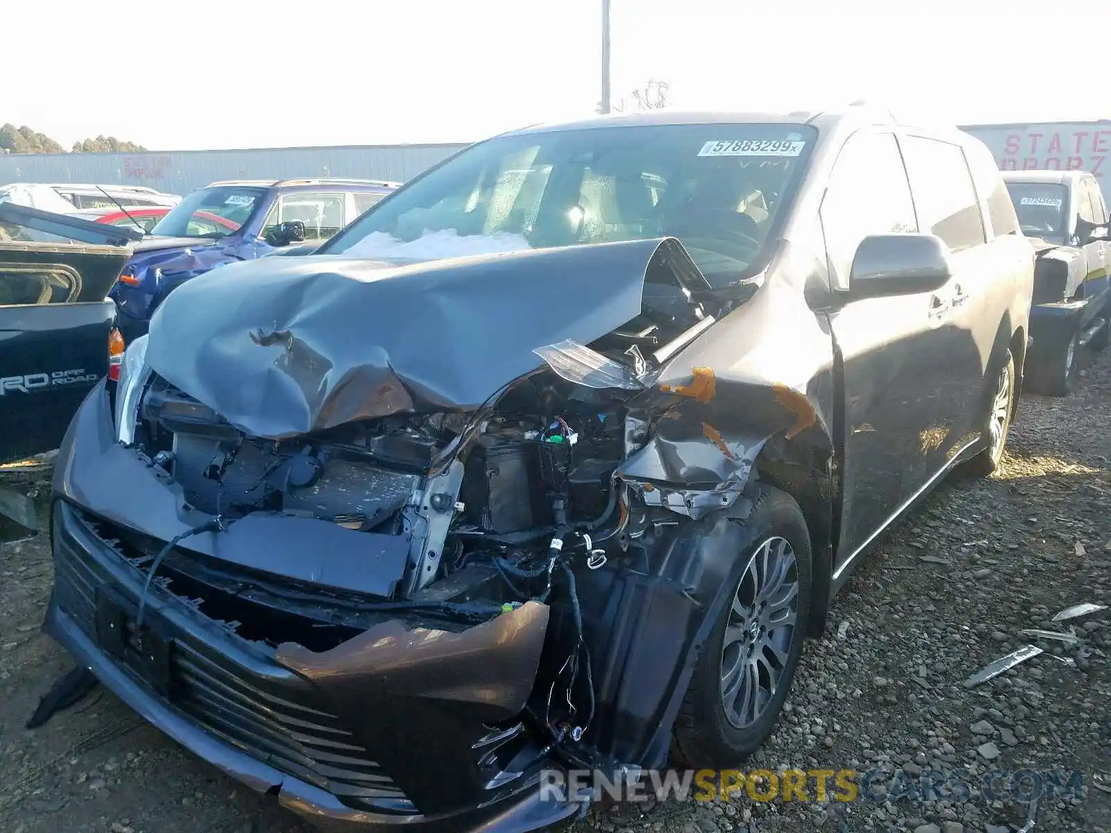 2 Photograph of a damaged car 5TDYZ3DC7KS016792 TOYOTA SIENNA 2019