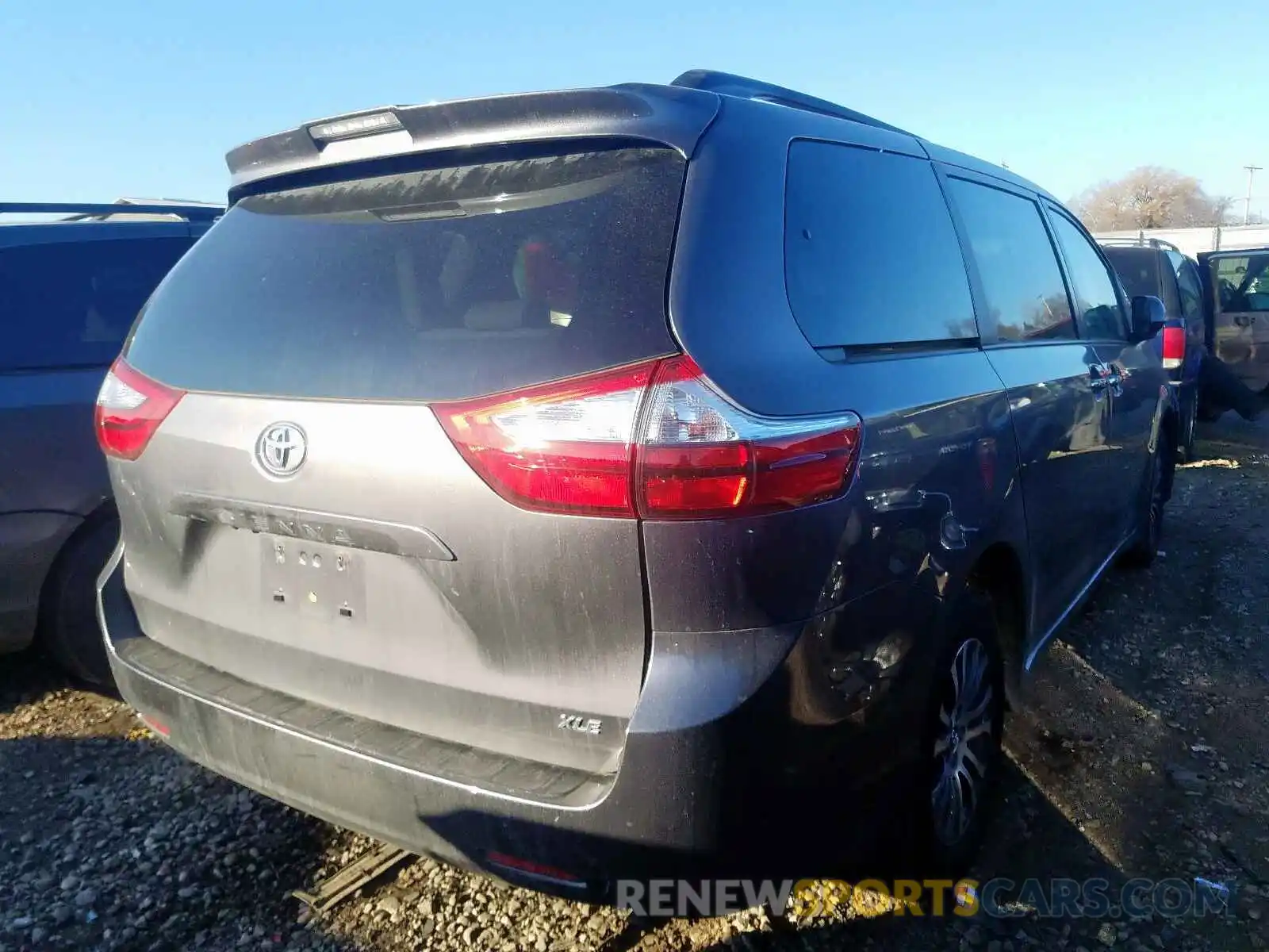 4 Фотография поврежденного автомобиля 5TDYZ3DC7KS016792 TOYOTA SIENNA 2019