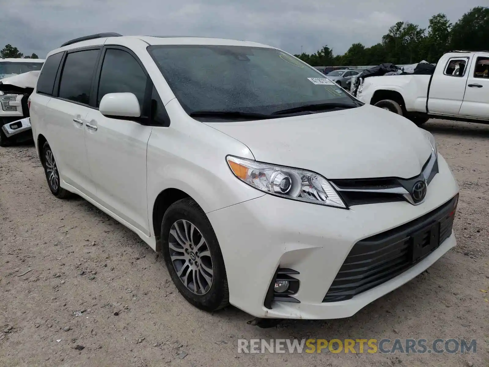 1 Photograph of a damaged car 5TDYZ3DC7KS969874 TOYOTA SIENNA 2019