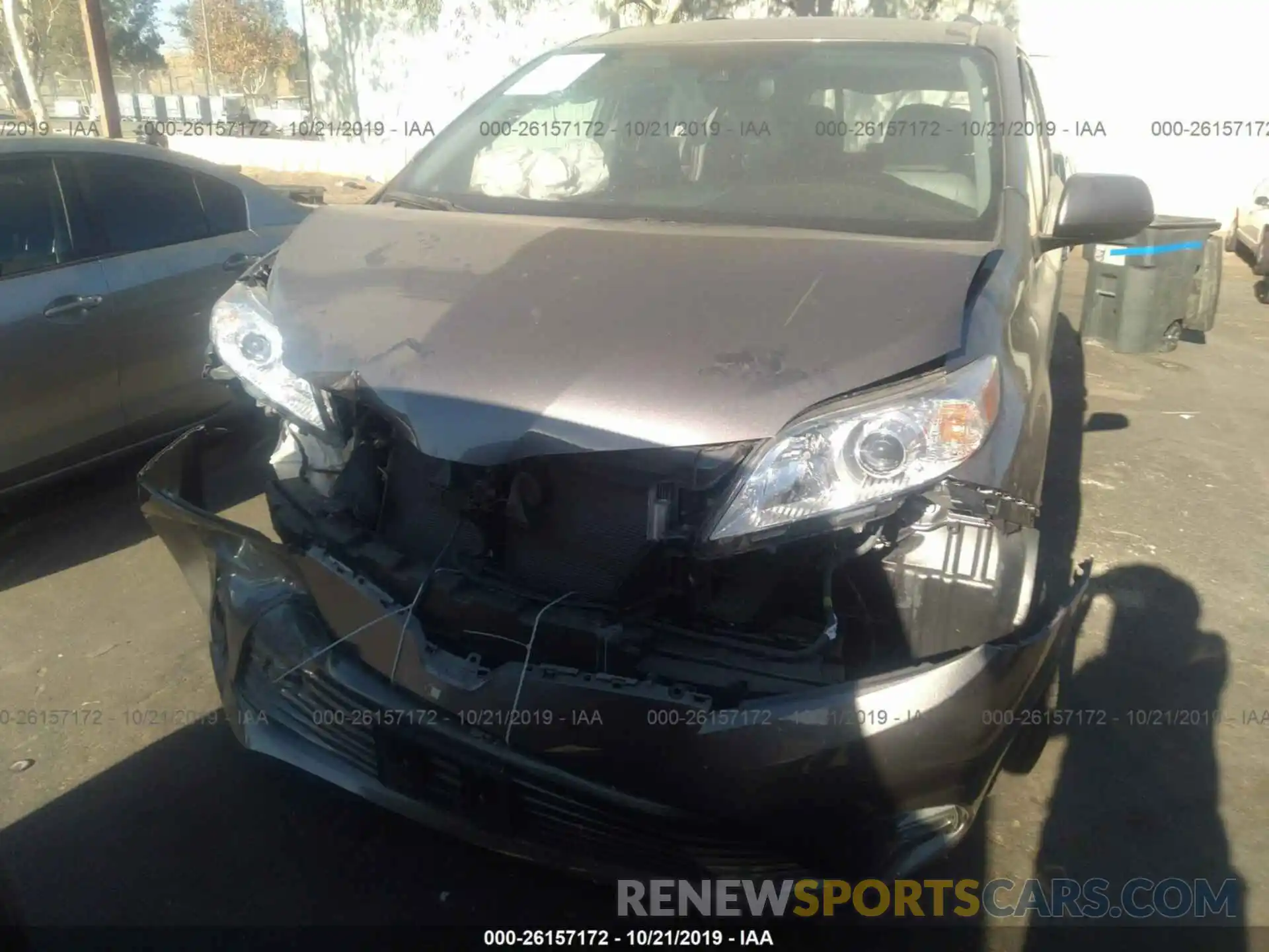 6 Photograph of a damaged car 5TDYZ3DC7KS970006 TOYOTA SIENNA 2019