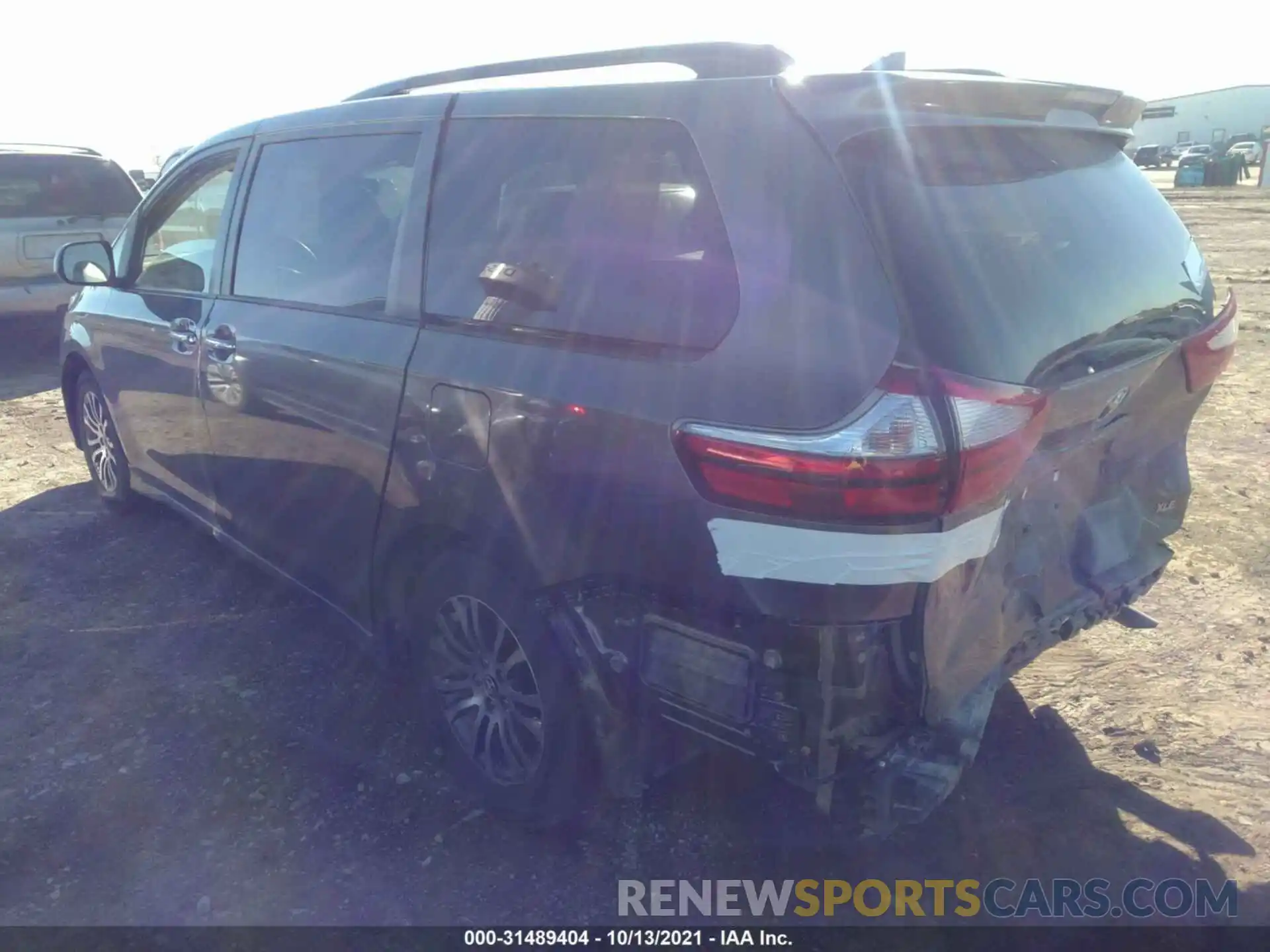 3 Photograph of a damaged car 5TDYZ3DC7KS970684 TOYOTA SIENNA 2019