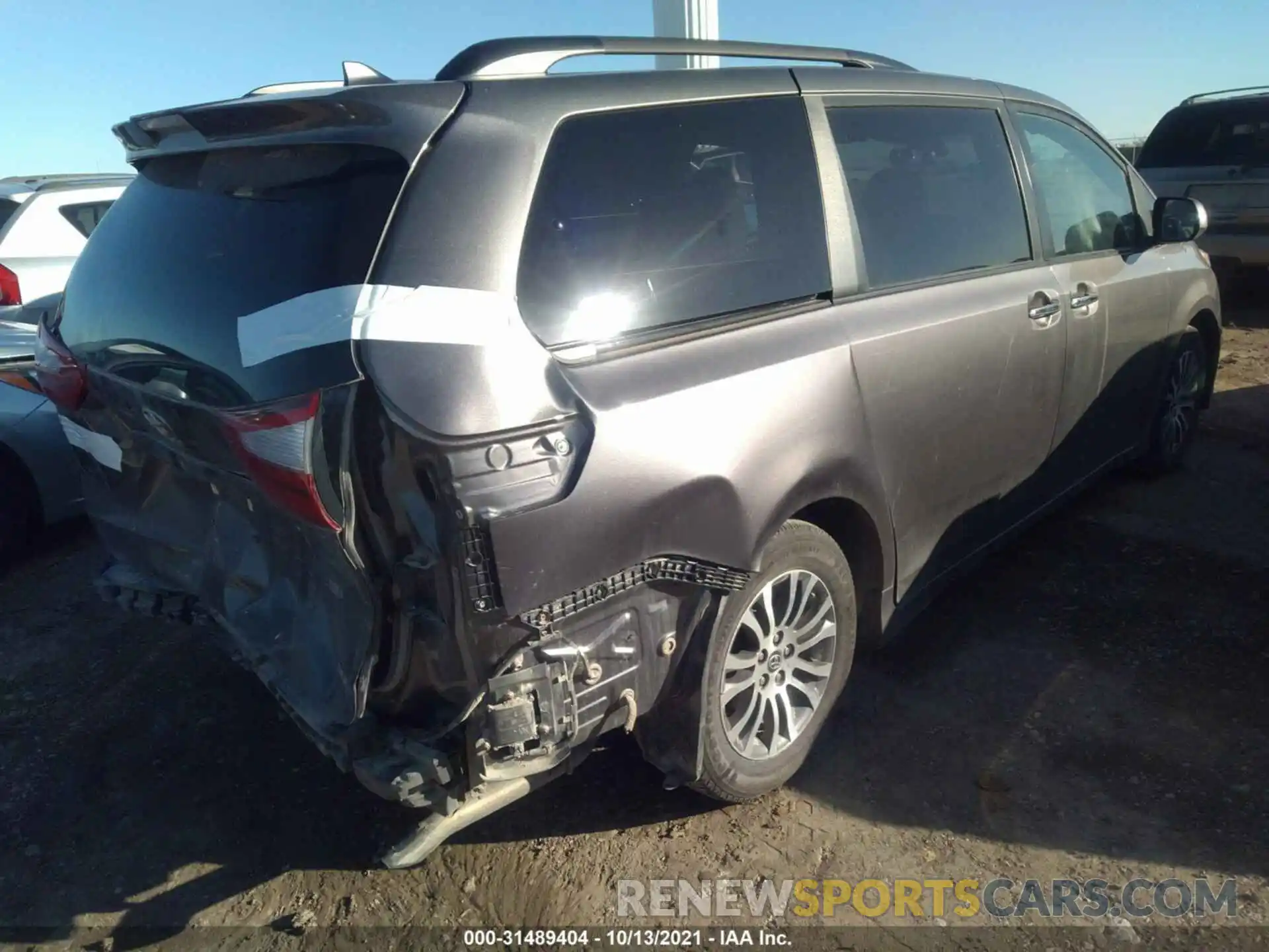 4 Фотография поврежденного автомобиля 5TDYZ3DC7KS970684 TOYOTA SIENNA 2019