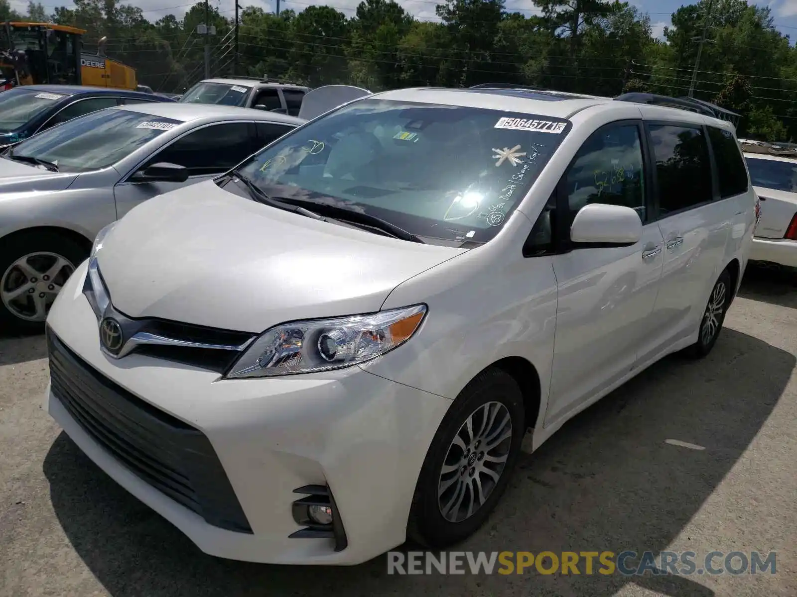 2 Photograph of a damaged car 5TDYZ3DC7KS975772 TOYOTA SIENNA 2019