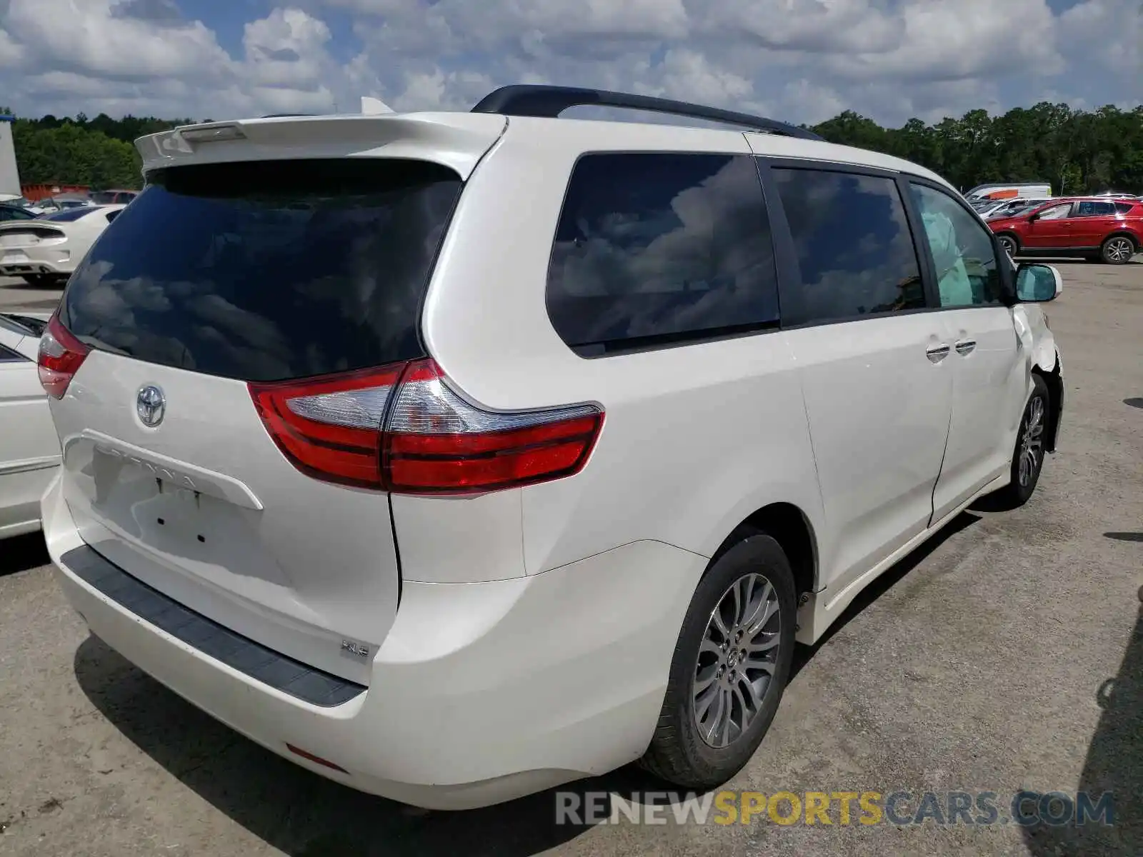 4 Фотография поврежденного автомобиля 5TDYZ3DC7KS975772 TOYOTA SIENNA 2019