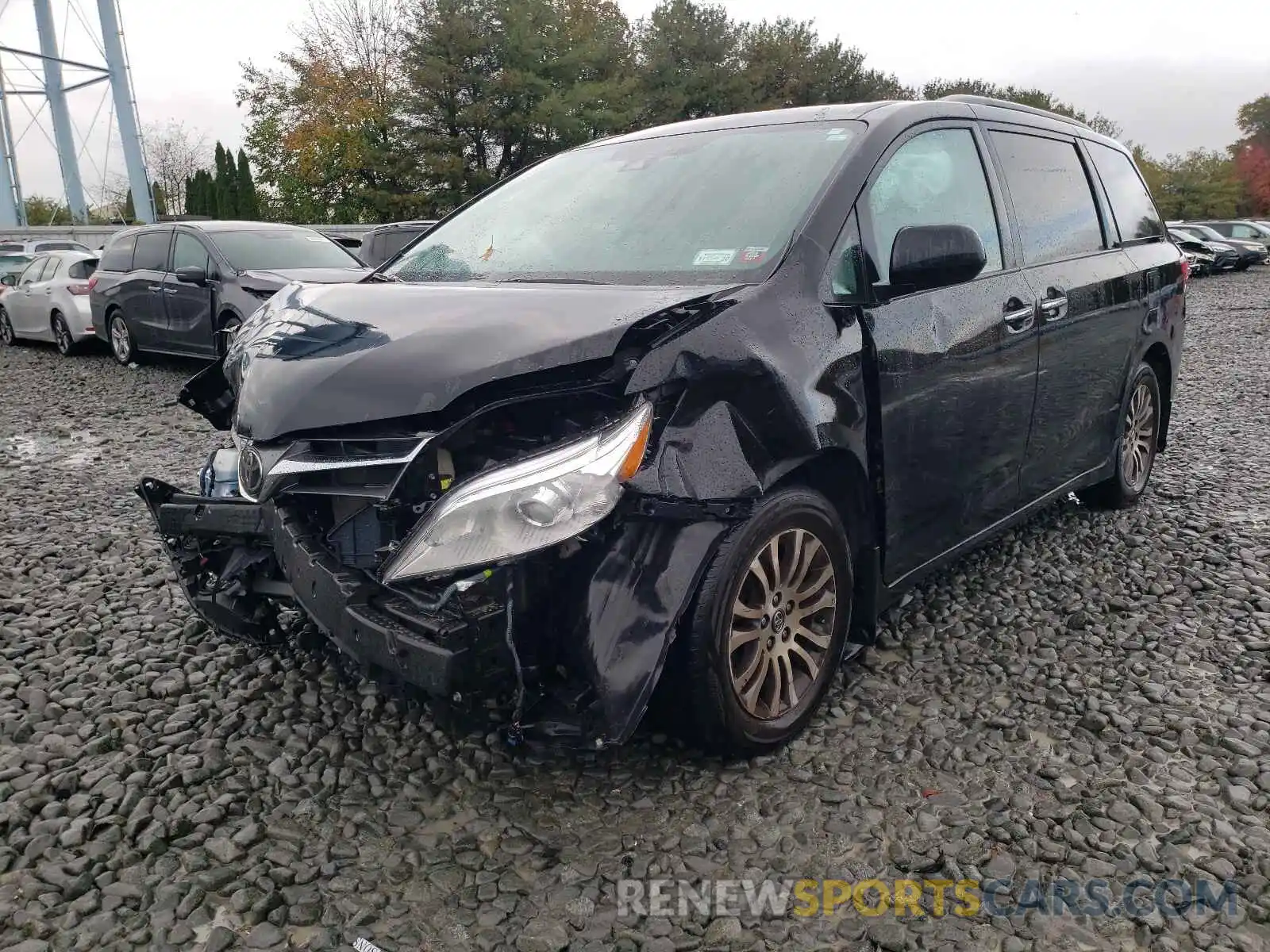 2 Photograph of a damaged car 5TDYZ3DC7KS976937 TOYOTA SIENNA 2019