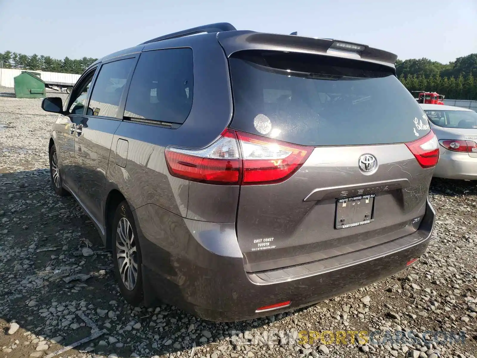 3 Фотография поврежденного автомобиля 5TDYZ3DC7KS977621 TOYOTA SIENNA 2019