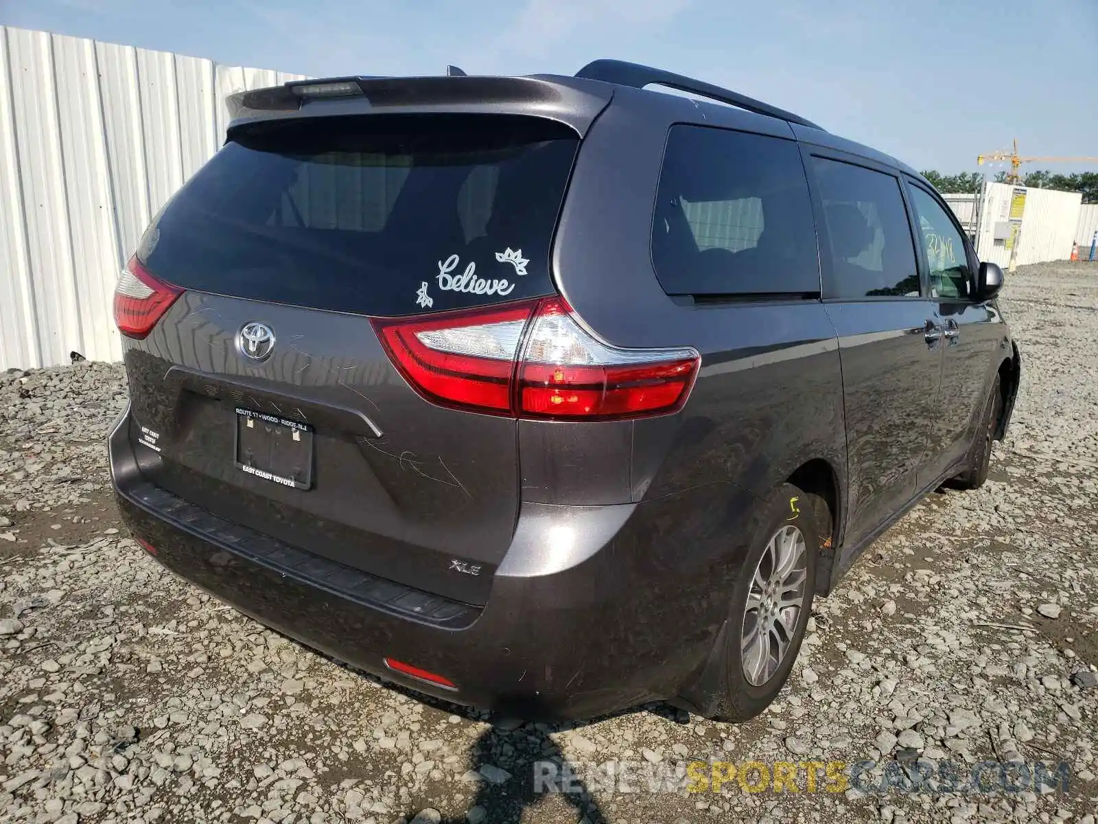 4 Фотография поврежденного автомобиля 5TDYZ3DC7KS977621 TOYOTA SIENNA 2019