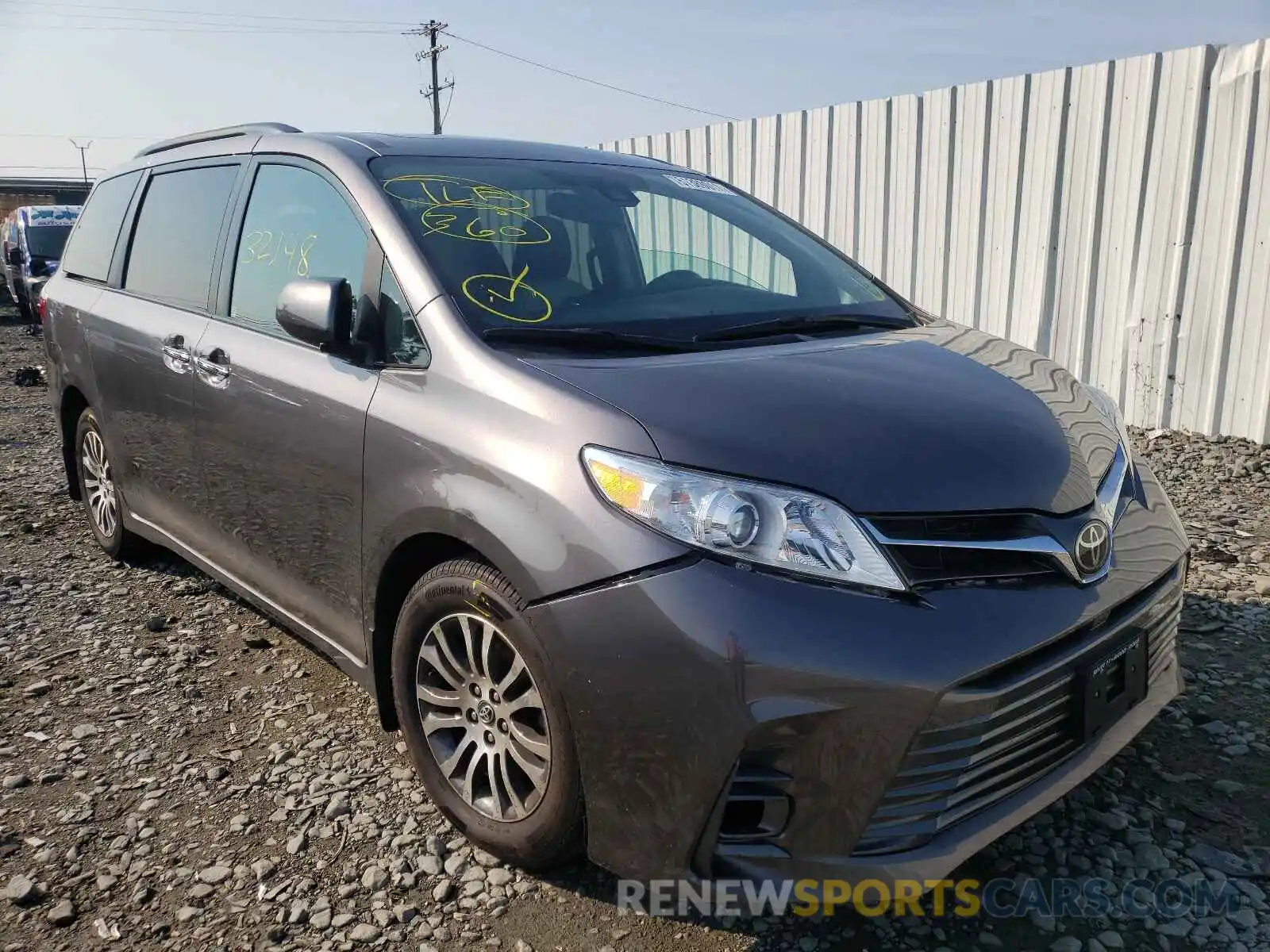 9 Фотография поврежденного автомобиля 5TDYZ3DC7KS977621 TOYOTA SIENNA 2019