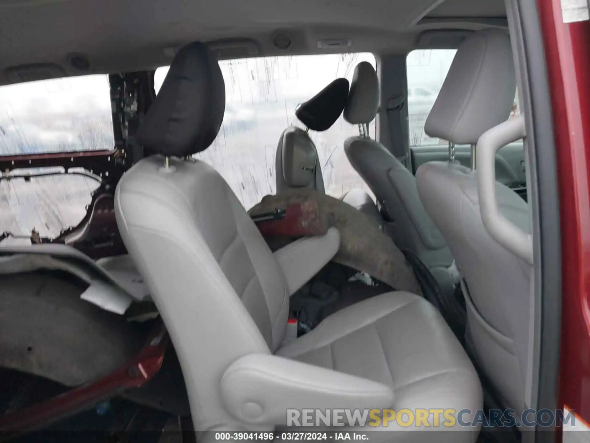 6 Фотография поврежденного автомобиля 5TDYZ3DC7KS981877 TOYOTA SIENNA 2019