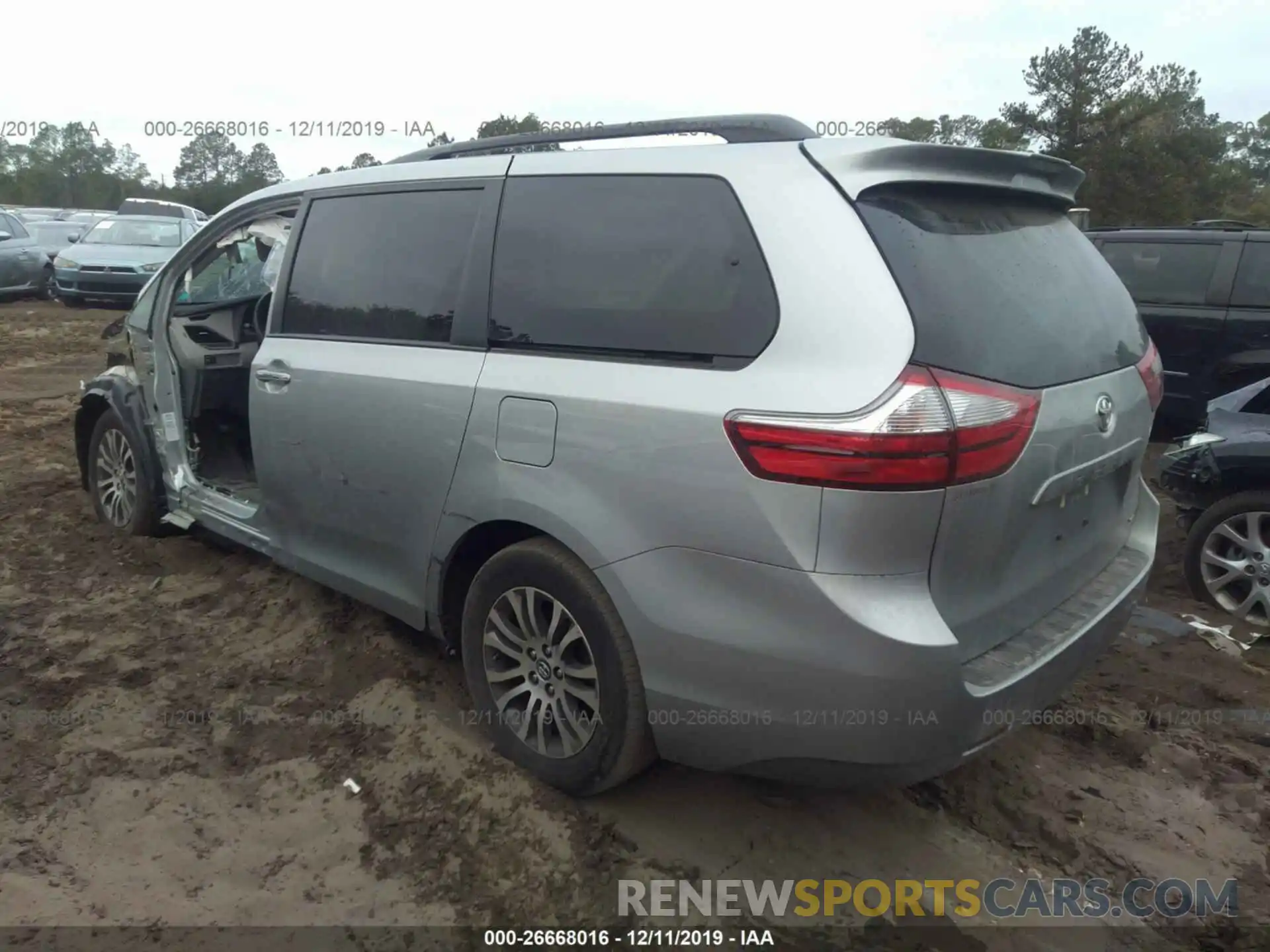 3 Photograph of a damaged car 5TDYZ3DC7KS982074 TOYOTA SIENNA 2019