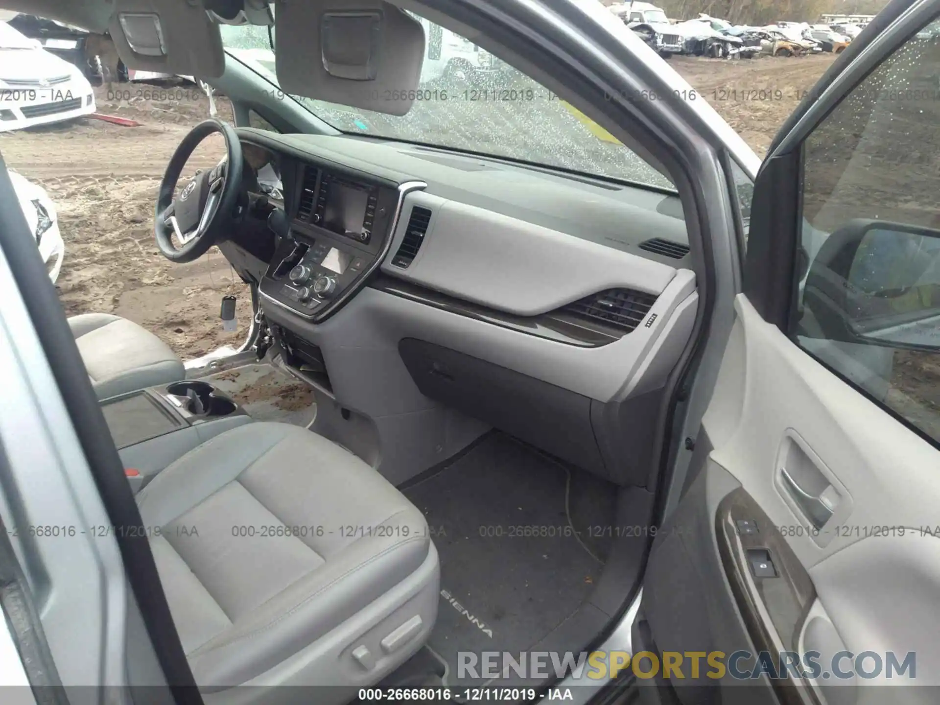 5 Photograph of a damaged car 5TDYZ3DC7KS982074 TOYOTA SIENNA 2019