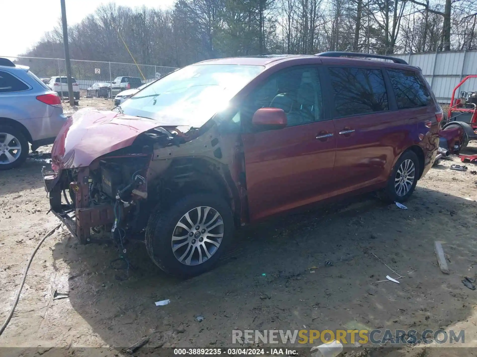 2 Фотография поврежденного автомобиля 5TDYZ3DC7KS983287 TOYOTA SIENNA 2019