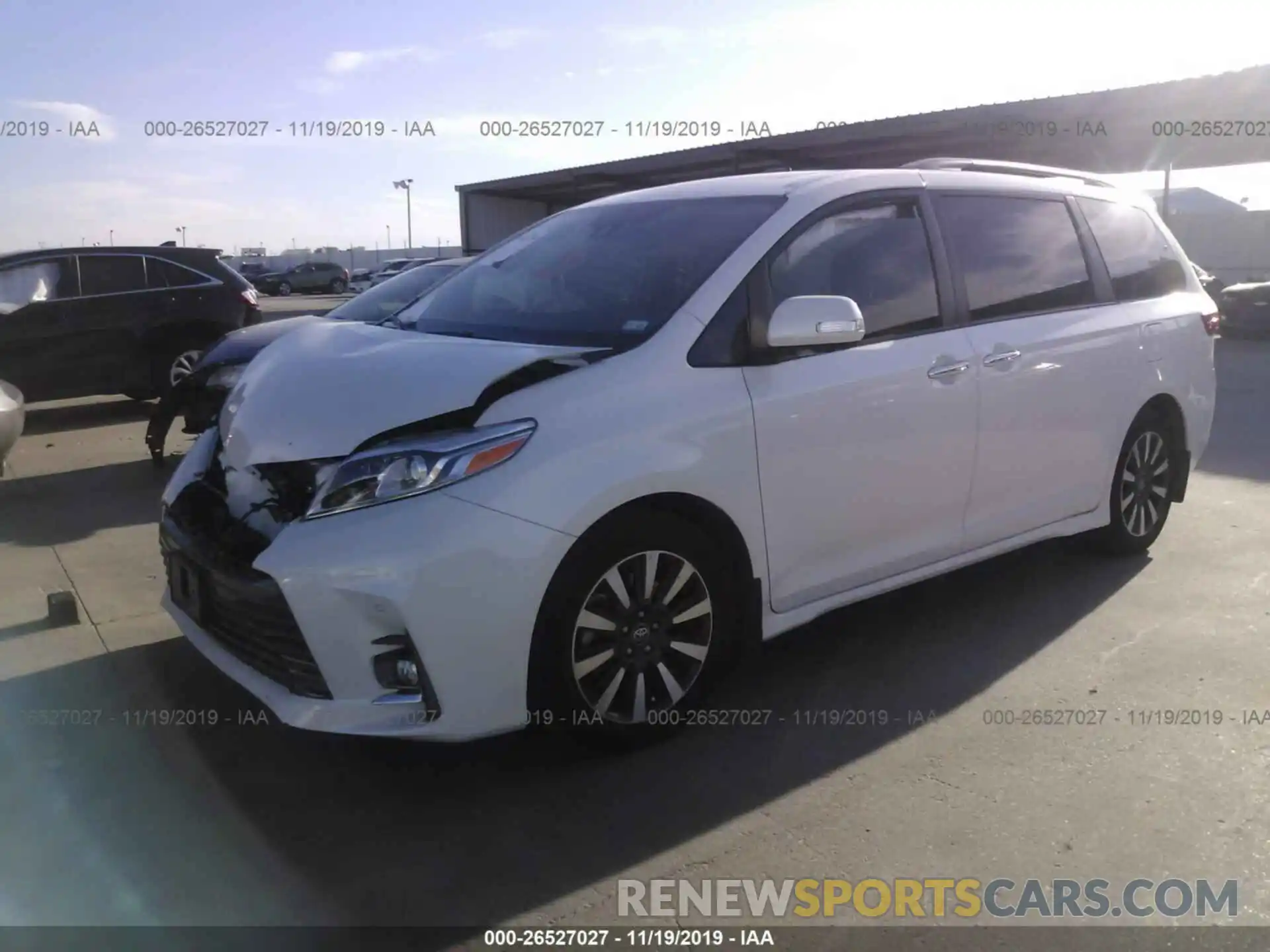 2 Фотография поврежденного автомобиля 5TDYZ3DC7KS984200 TOYOTA SIENNA 2019