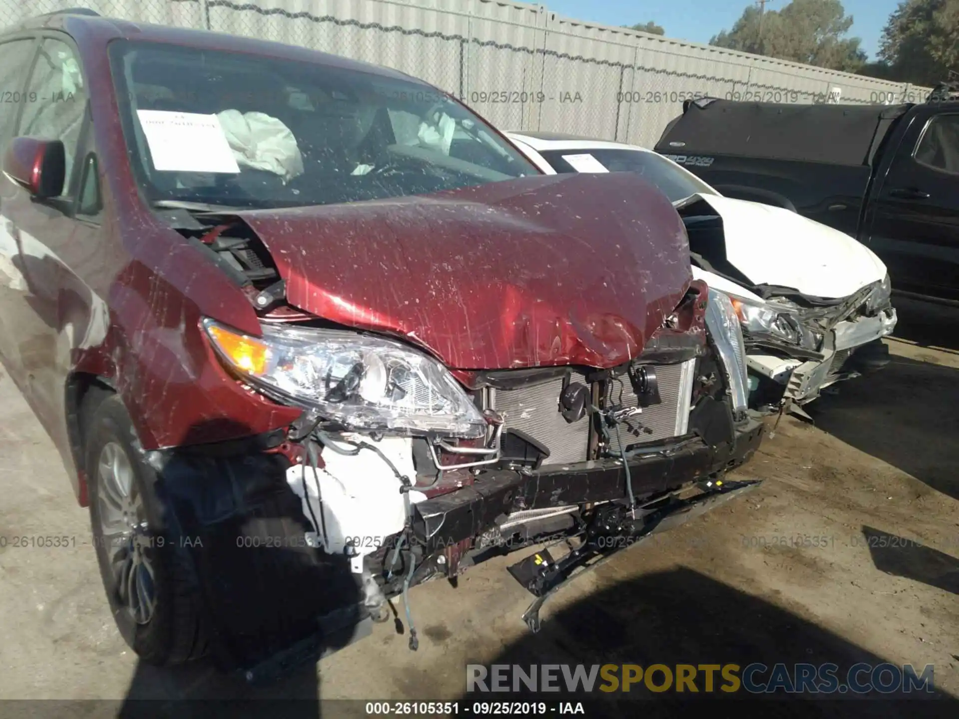 6 Photograph of a damaged car 5TDYZ3DC7KS986917 TOYOTA SIENNA 2019