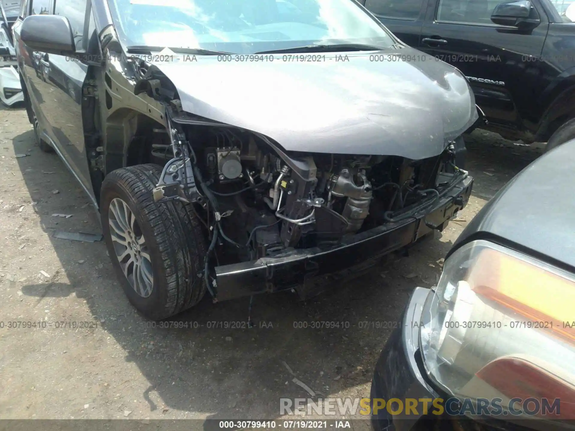 6 Photograph of a damaged car 5TDYZ3DC7KS987078 TOYOTA SIENNA 2019