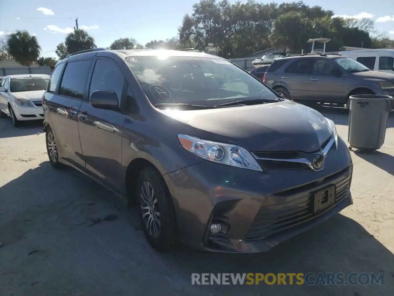 1 Photograph of a damaged car 5TDYZ3DC7KS988893 TOYOTA SIENNA 2019