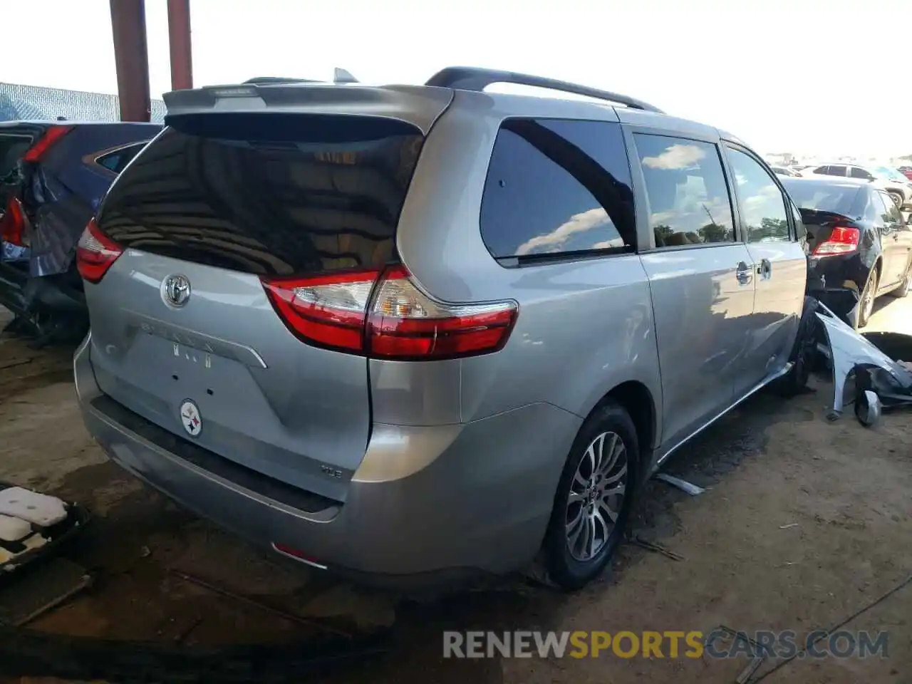 4 Фотография поврежденного автомобиля 5TDYZ3DC7KS990885 TOYOTA SIENNA 2019