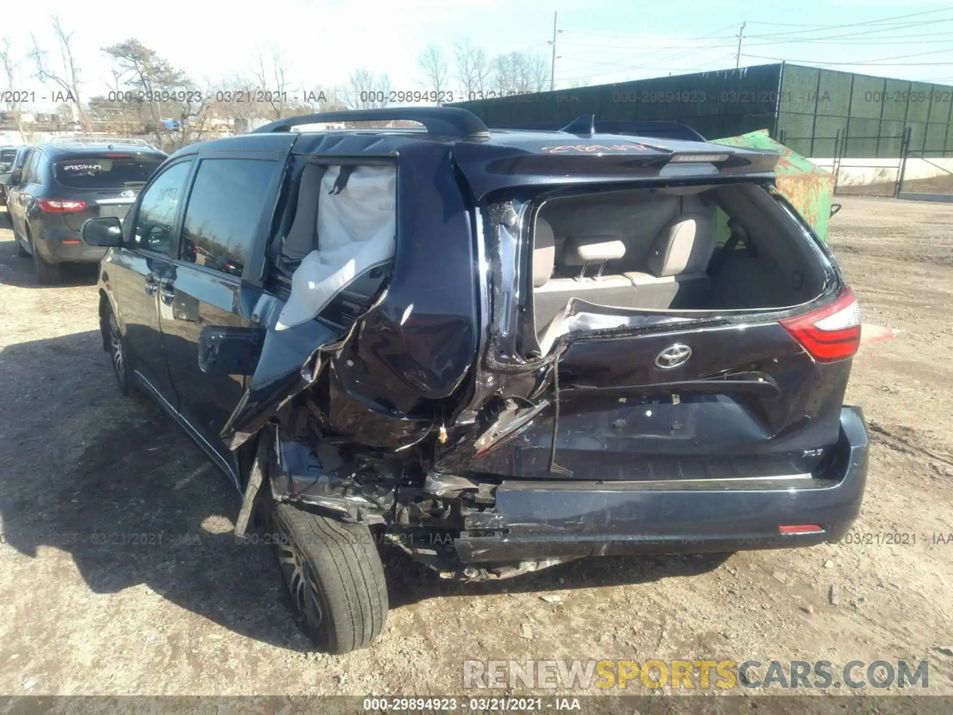 6 Photograph of a damaged car 5TDYZ3DC7KS990918 TOYOTA SIENNA 2019