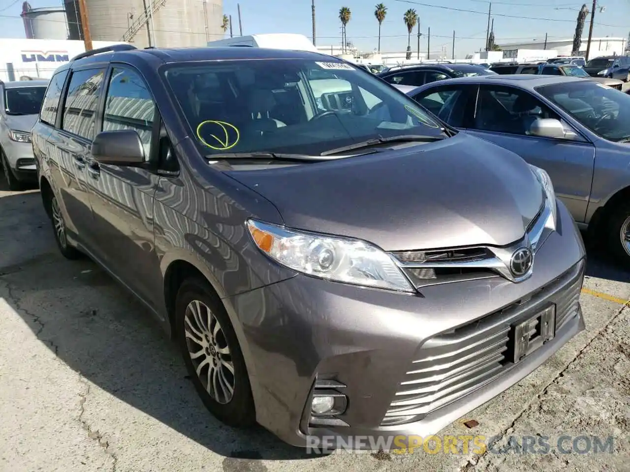 1 Photograph of a damaged car 5TDYZ3DC7KS991258 TOYOTA SIENNA 2019