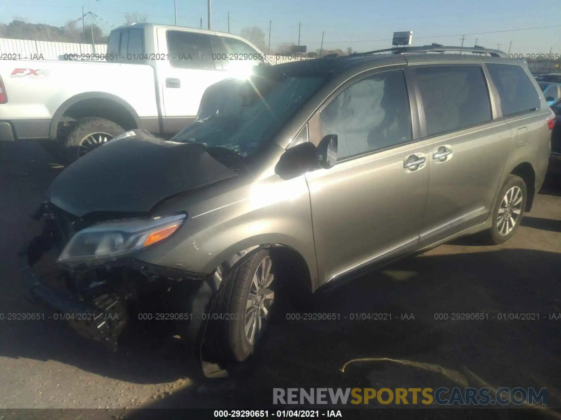 2 Photograph of a damaged car 5TDYZ3DC7KS991714 TOYOTA SIENNA 2019