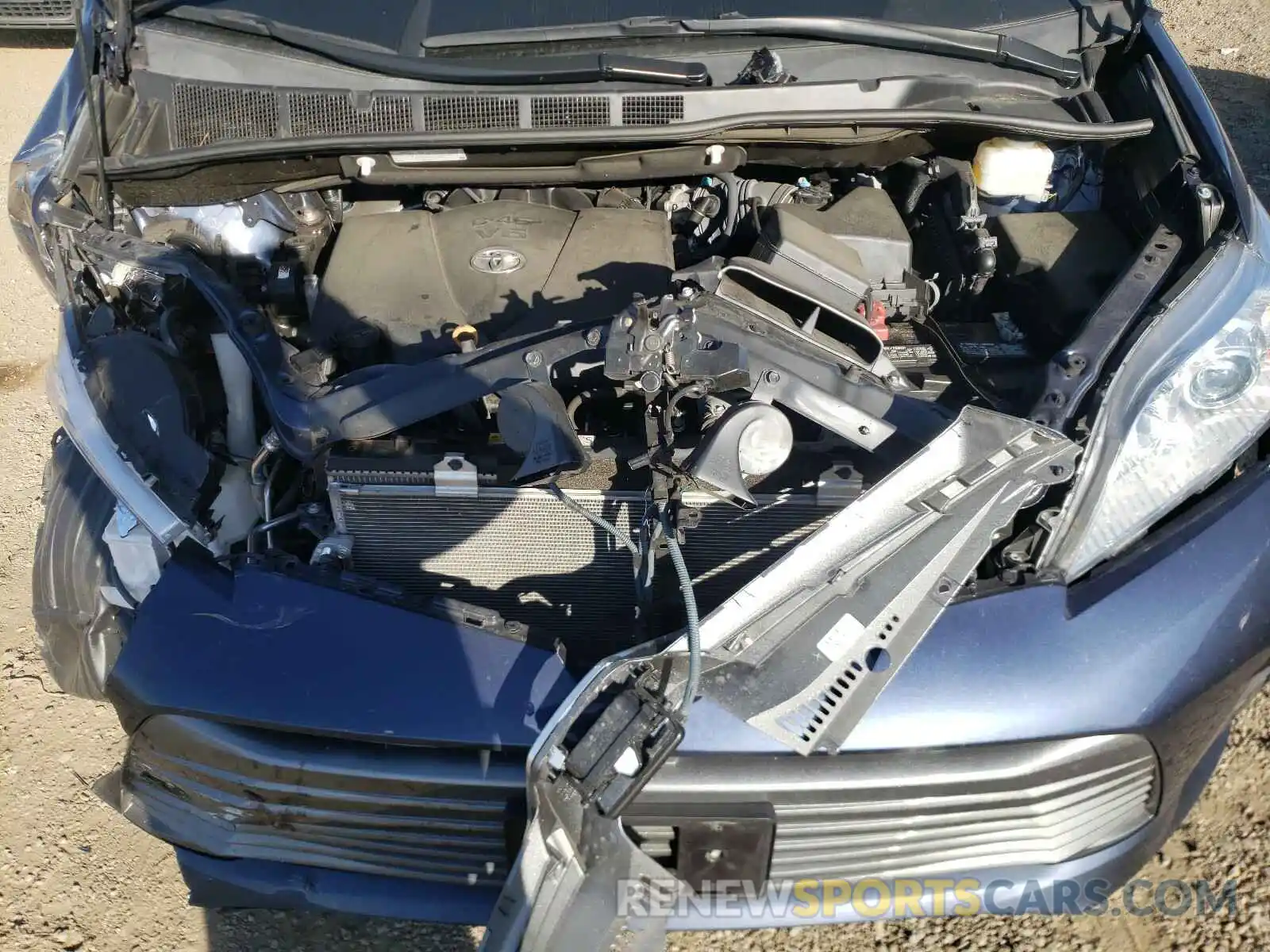 7 Photograph of a damaged car 5TDYZ3DC7KS992135 TOYOTA SIENNA 2019