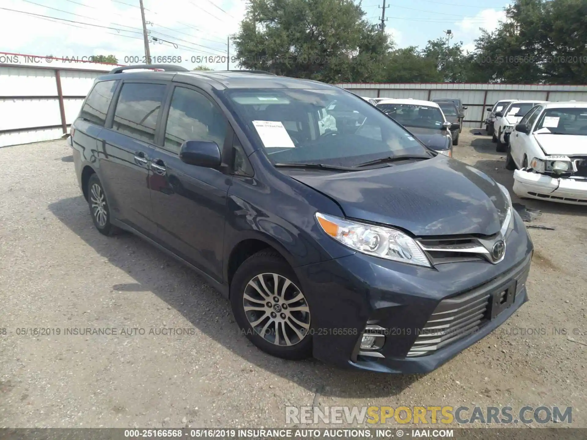 1 Фотография поврежденного автомобиля 5TDYZ3DC7KS997514 TOYOTA SIENNA 2019