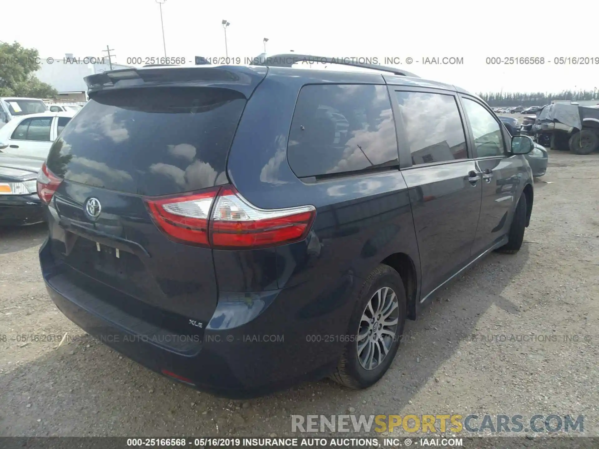 4 Фотография поврежденного автомобиля 5TDYZ3DC7KS997514 TOYOTA SIENNA 2019