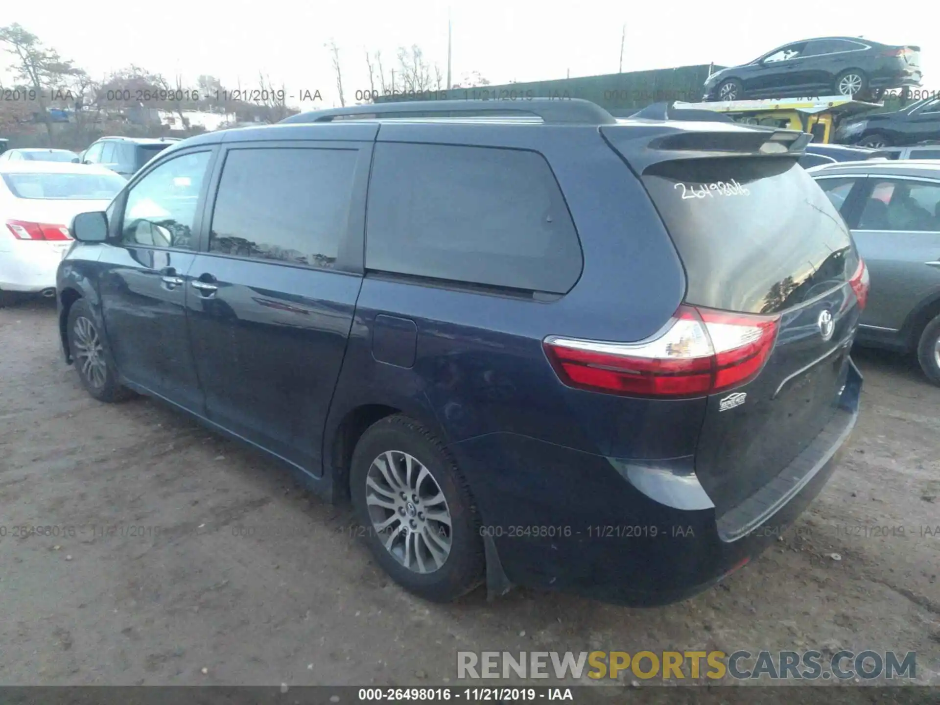 3 Фотография поврежденного автомобиля 5TDYZ3DC8KS003694 TOYOTA SIENNA 2019