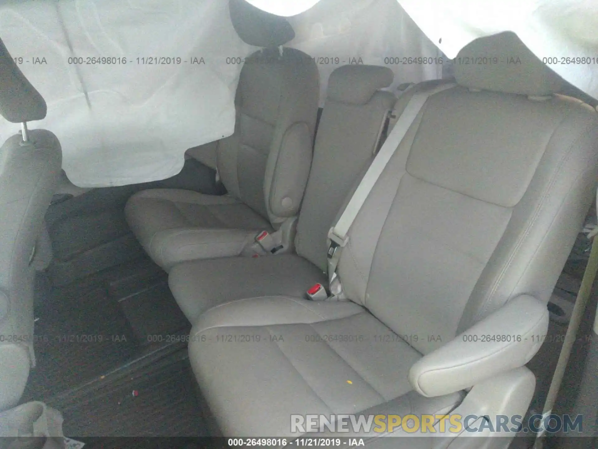 8 Фотография поврежденного автомобиля 5TDYZ3DC8KS003694 TOYOTA SIENNA 2019