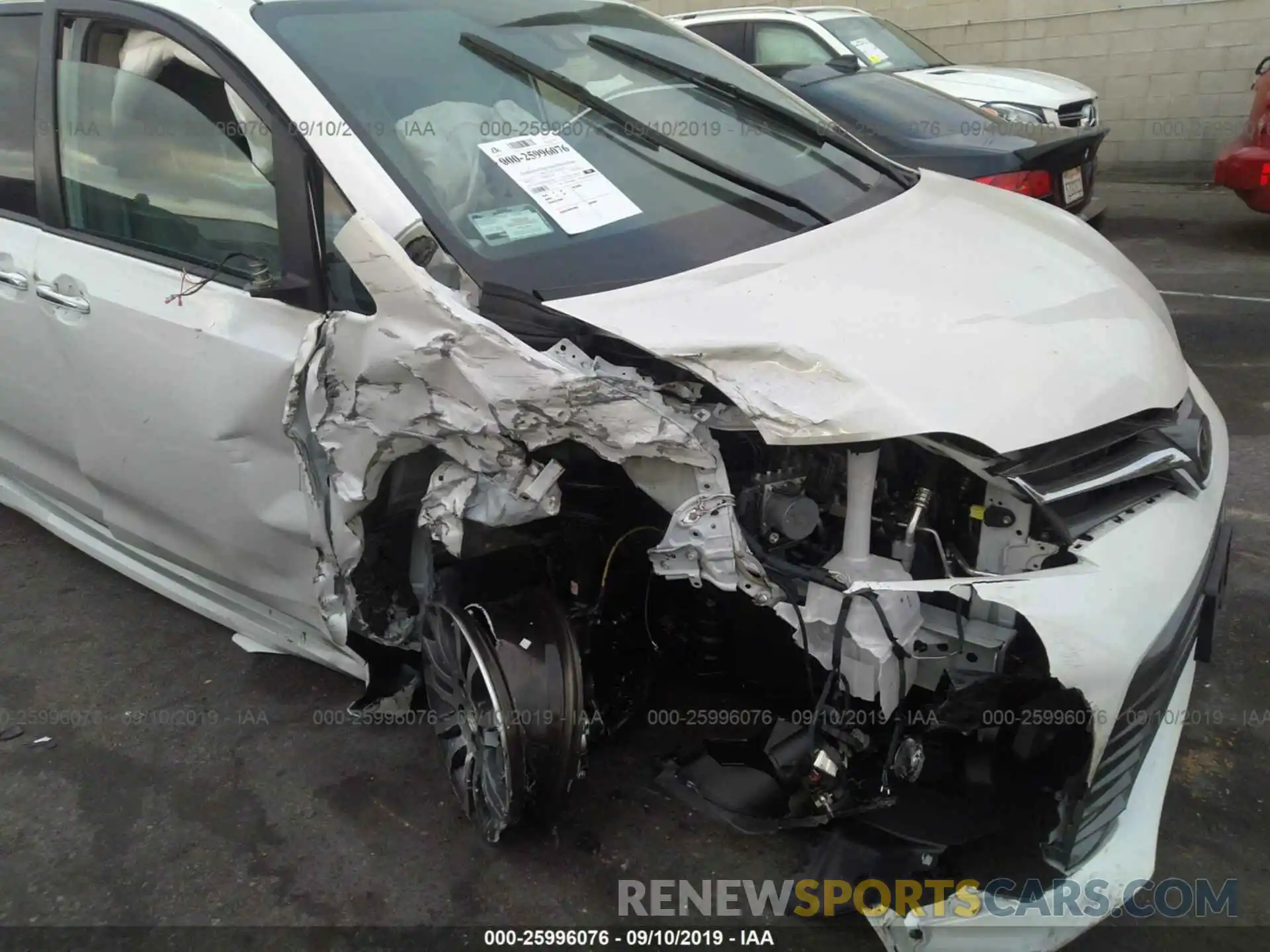 6 Photograph of a damaged car 5TDYZ3DC8KS007003 TOYOTA SIENNA 2019