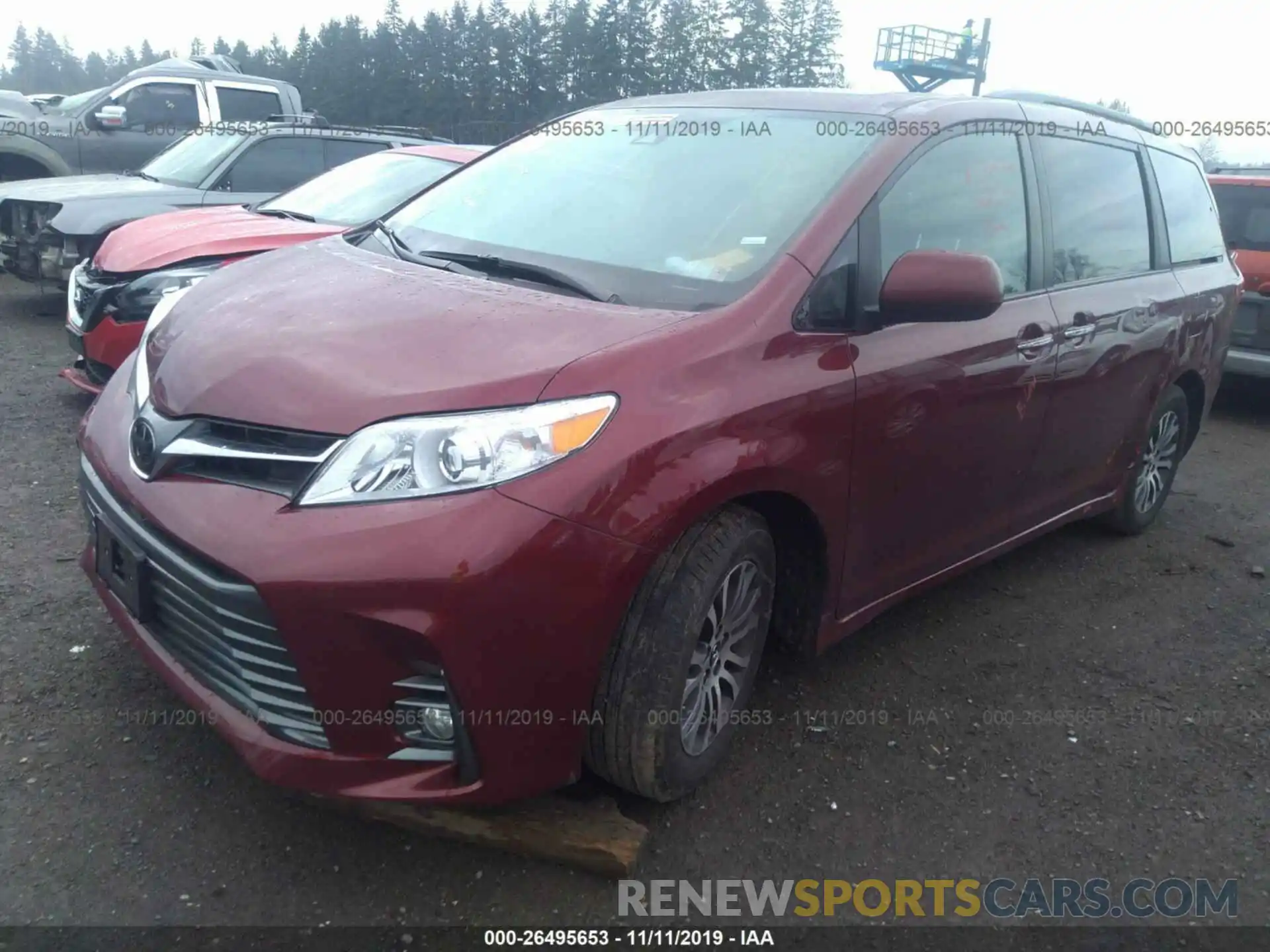 2 Фотография поврежденного автомобиля 5TDYZ3DC8KS008264 TOYOTA SIENNA 2019