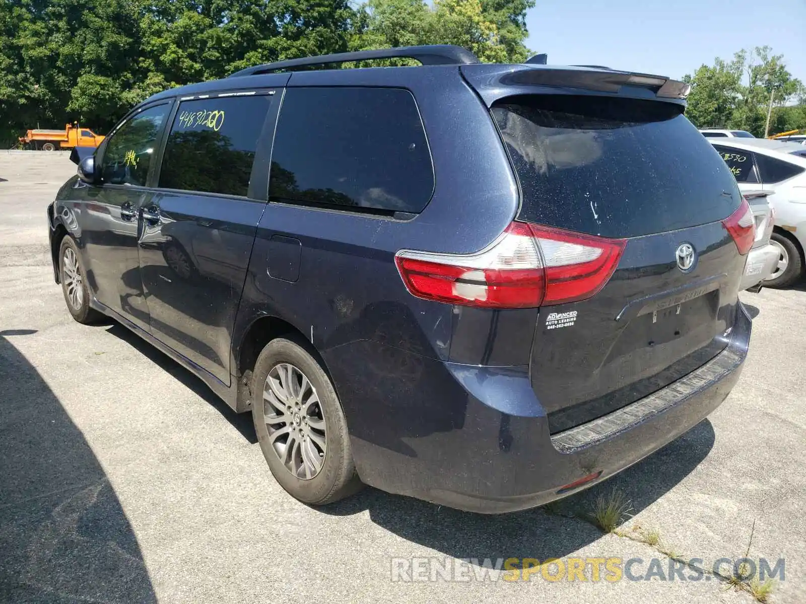 3 Фотография поврежденного автомобиля 5TDYZ3DC8KS014324 TOYOTA SIENNA 2019