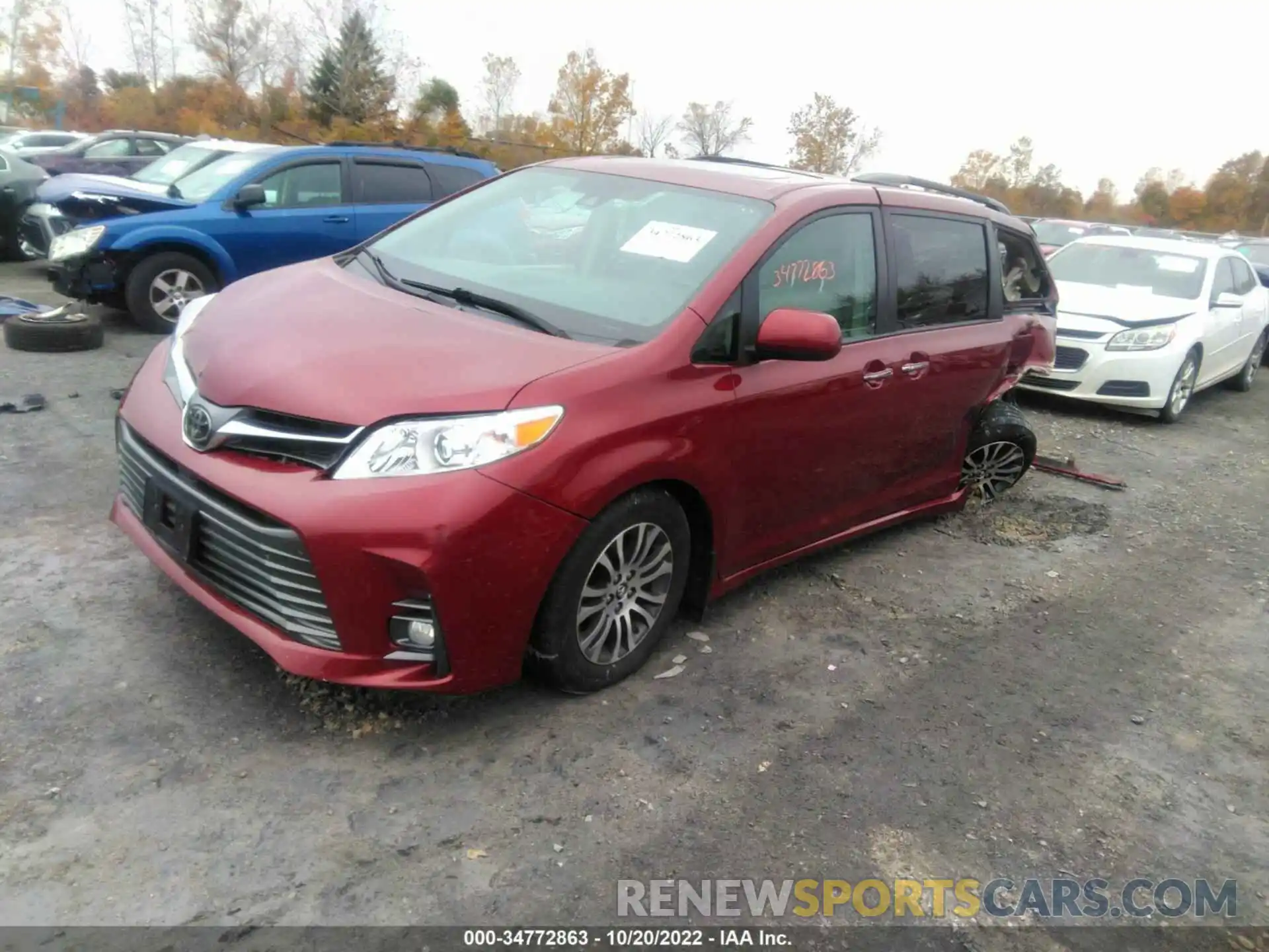 2 Фотография поврежденного автомобиля 5TDYZ3DC8KS016963 TOYOTA SIENNA 2019