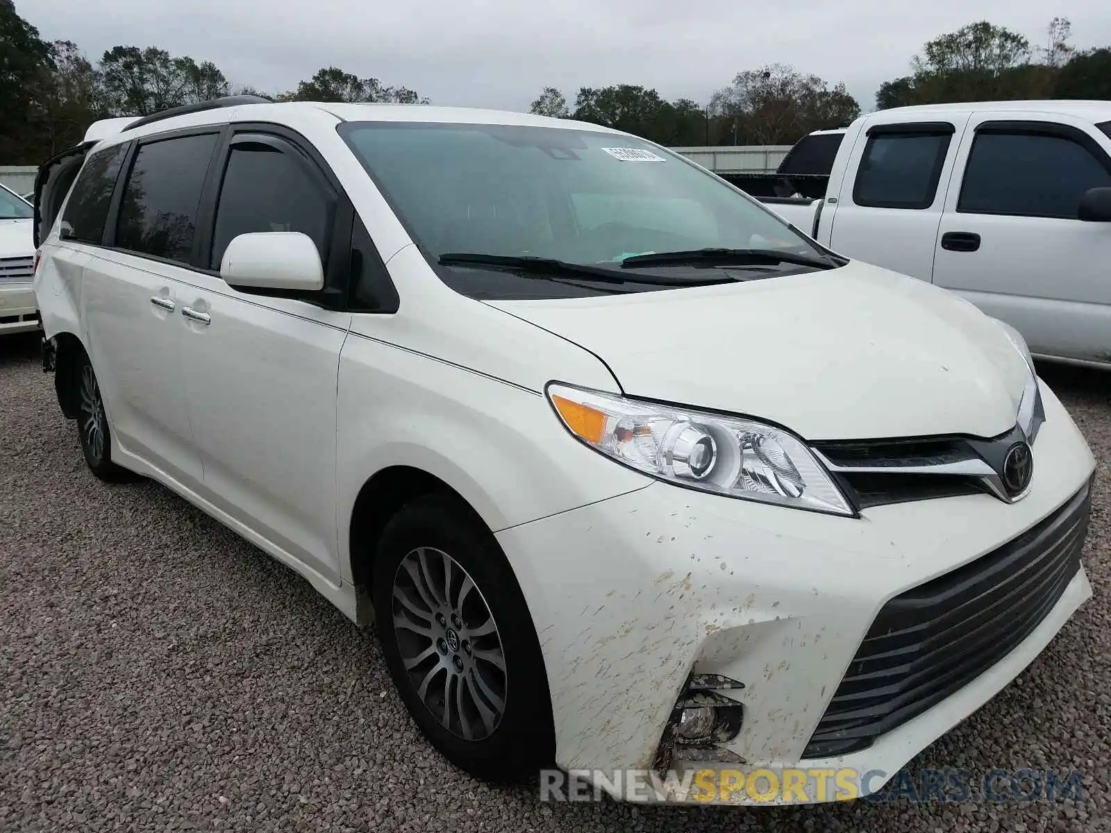 1 Photograph of a damaged car 5TDYZ3DC8KS970208 TOYOTA SIENNA 2019