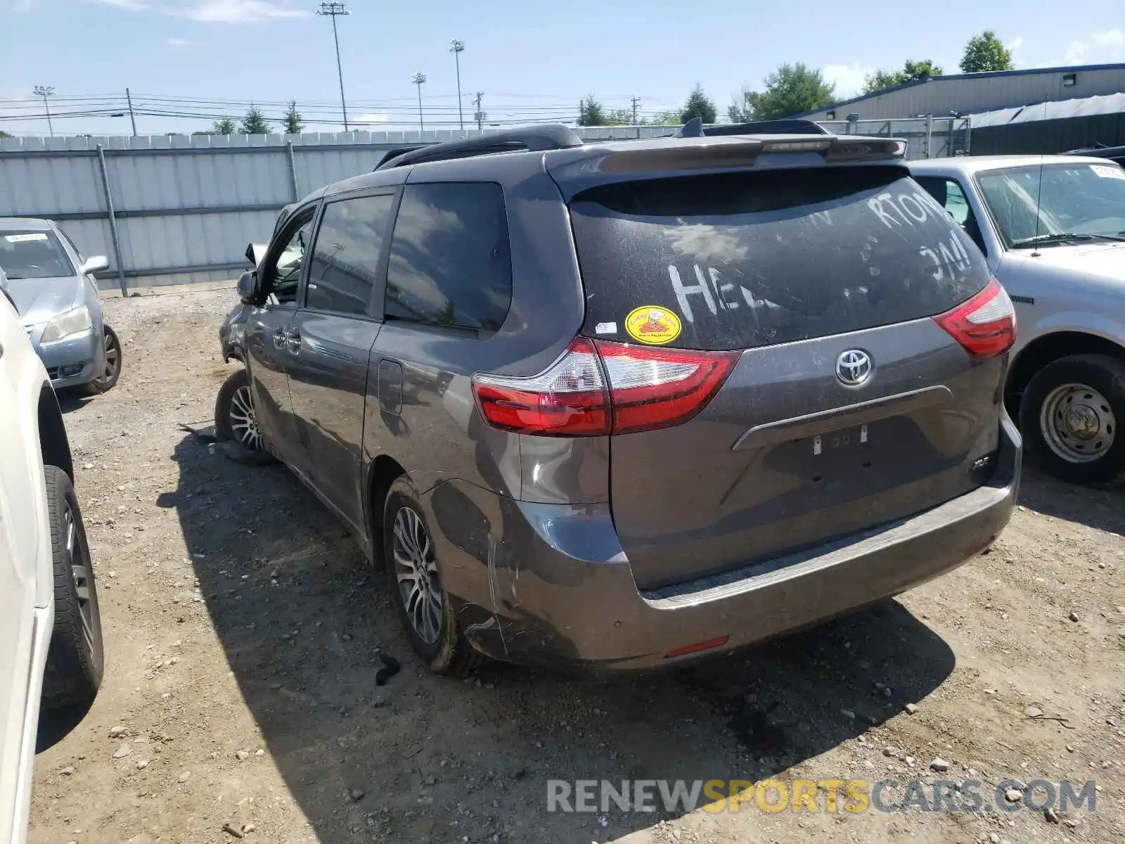 3 Фотография поврежденного автомобиля 5TDYZ3DC8KS973514 TOYOTA SIENNA 2019